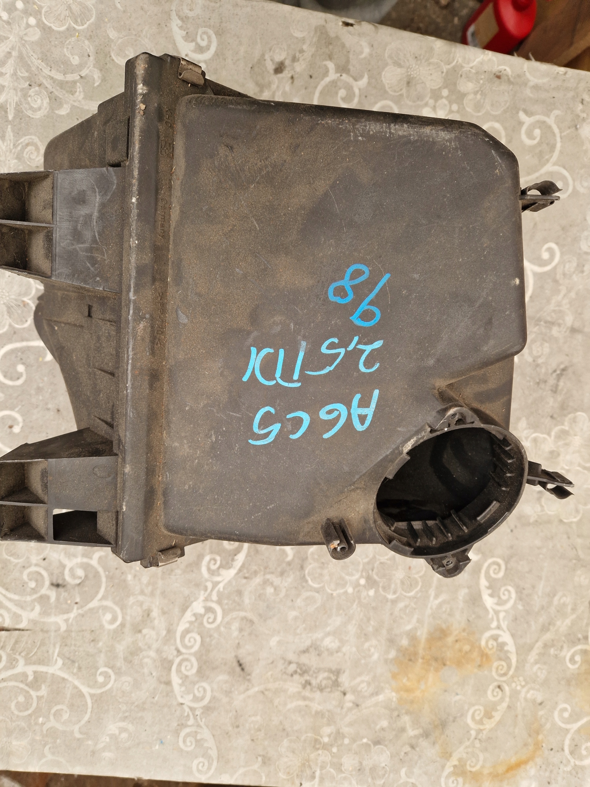 Gehäuse filter luft A6 C5 2.5 TDI 4B0133837F