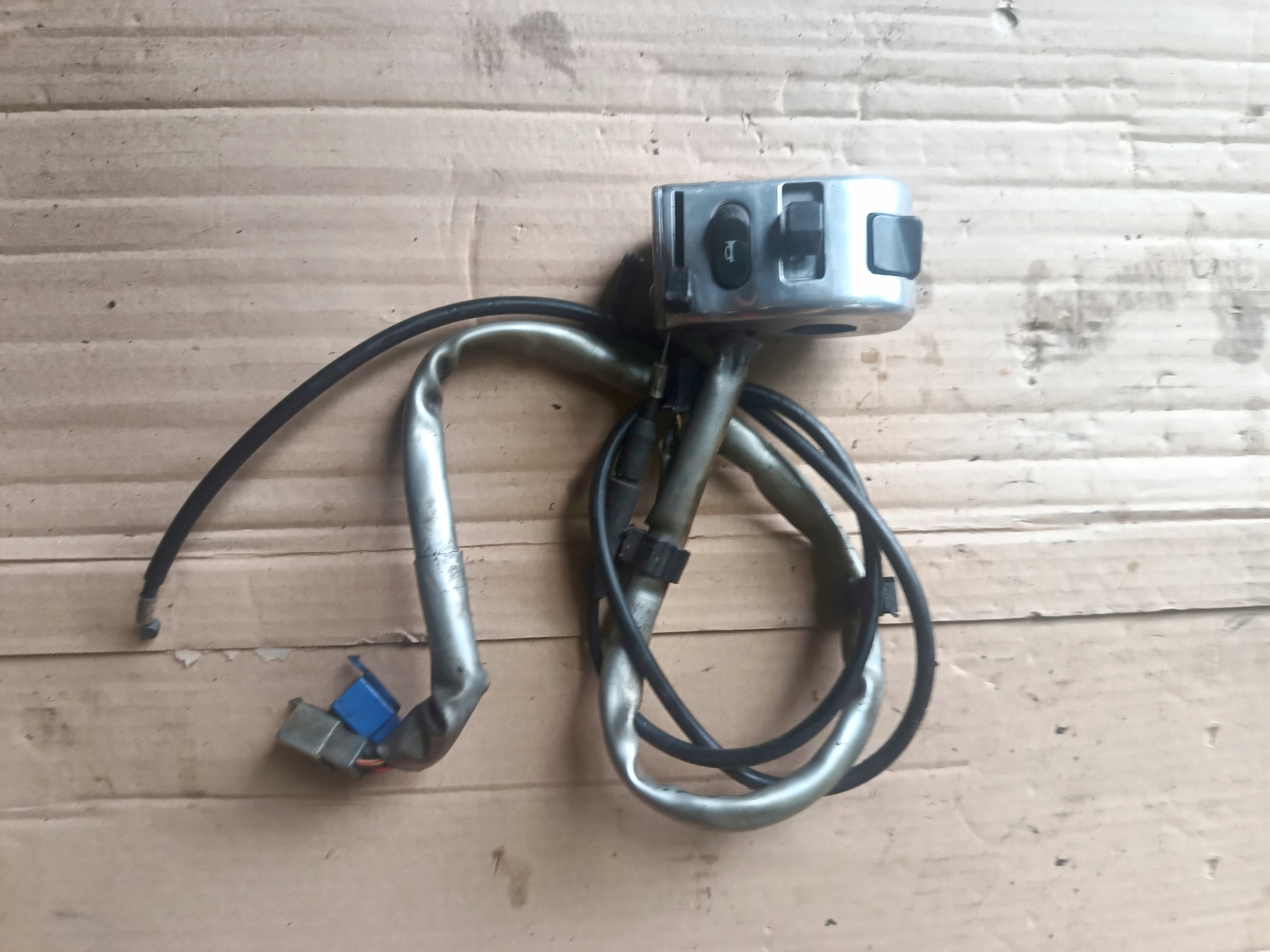 PRZEŁĄCZNIK LEWY YAMAHA XVS 1100 DRAG STAR