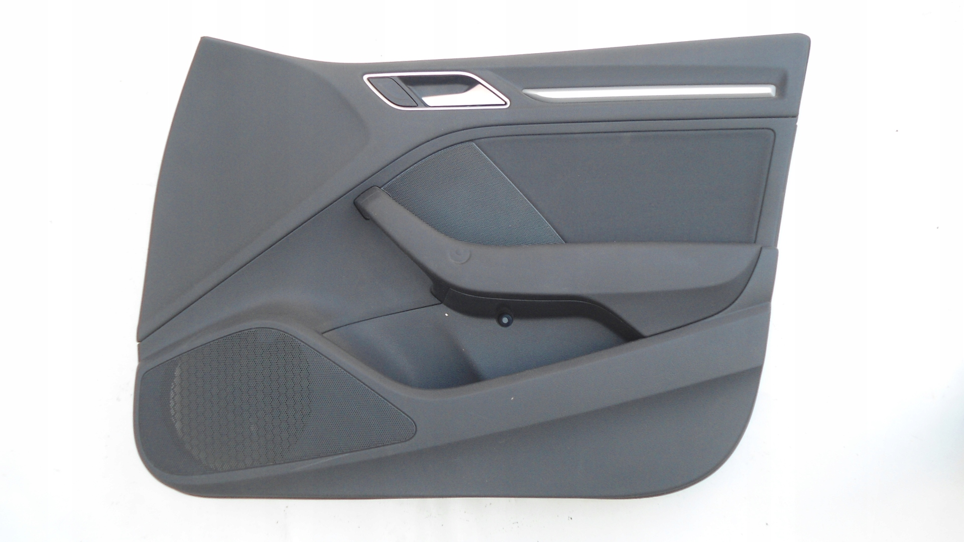 8V4867106 - Оббивка бекон двері правий передній AUDI A3 8V 5D