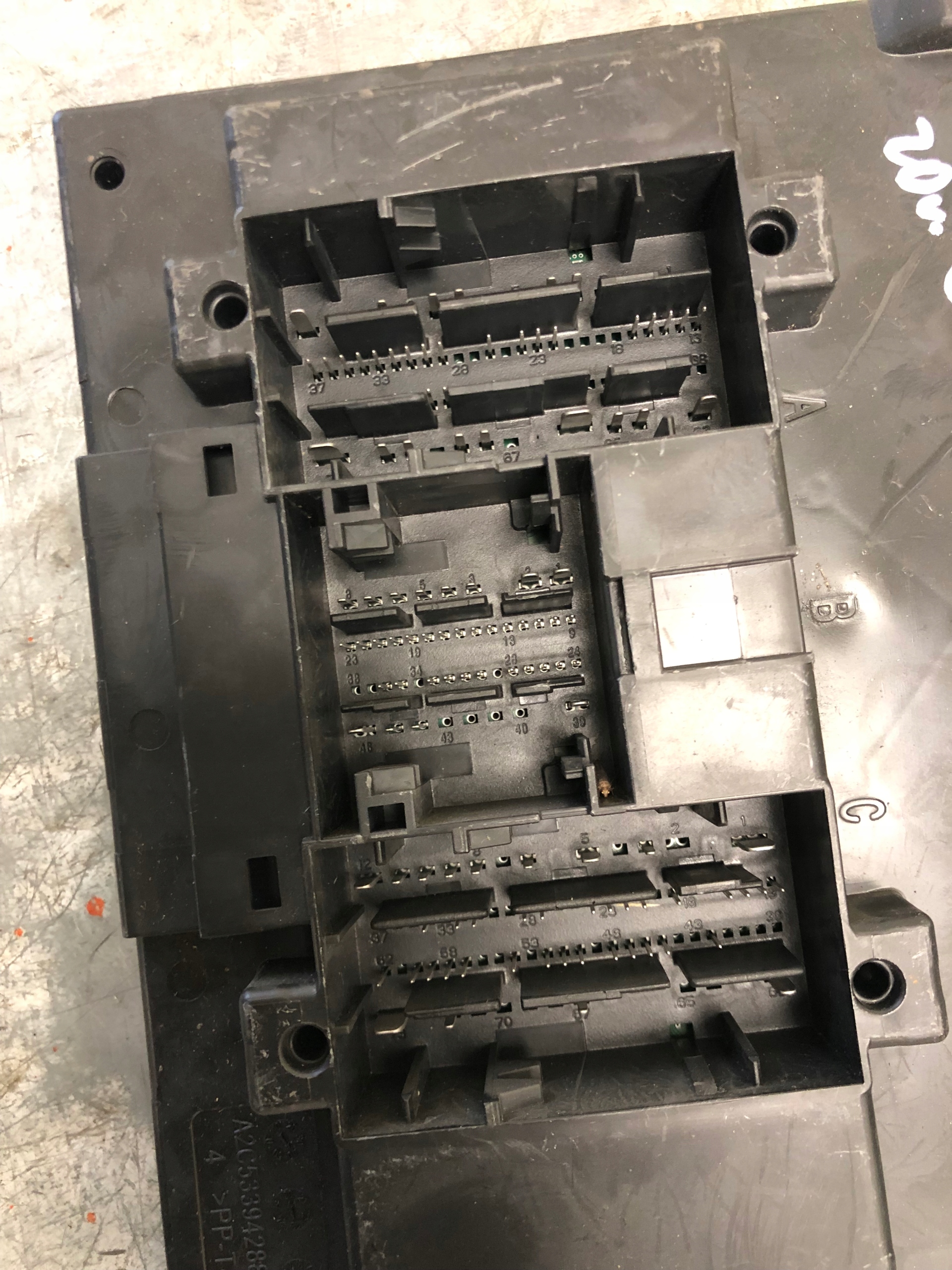 Unité commande confort VW AUDI 5Q0937084DL