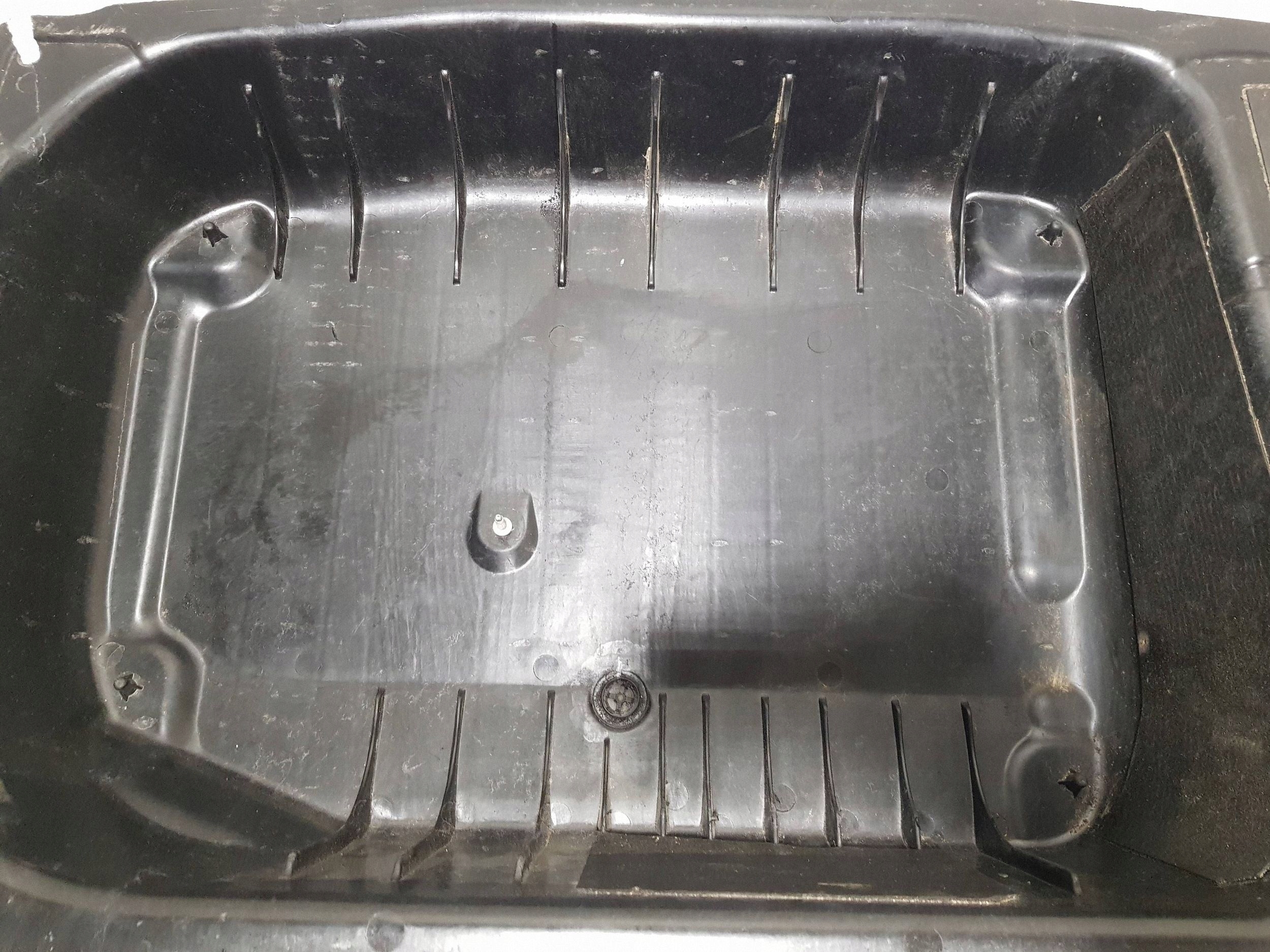 sump sump rear panel rear part boot rear part Mercedes C W205 2056100175