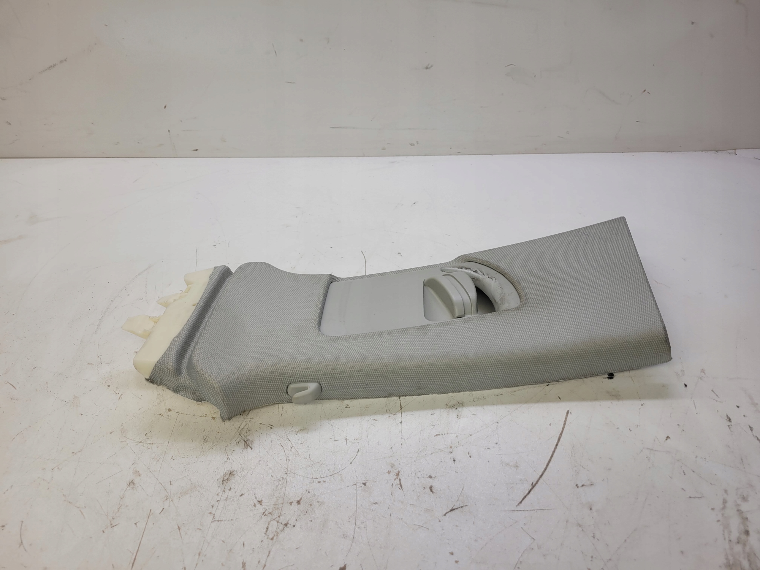 cover SLUPKA B left AUDI A4 B8 8K0867281C TB9