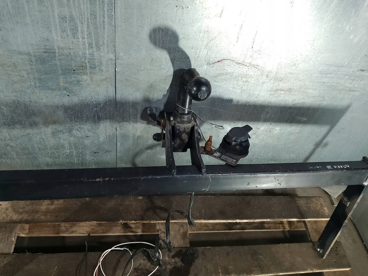 HAK HOLOWNICZY SKODA OCTAVIA III KOMBI Producent Auto-hak