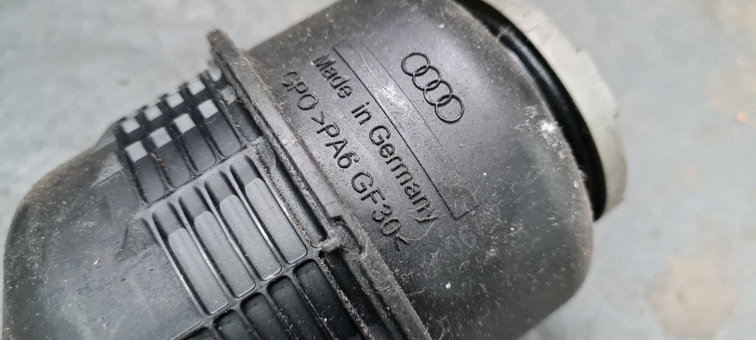 Q5 8R boca serva 4F0422371D A4 B8 A5 A6 C6