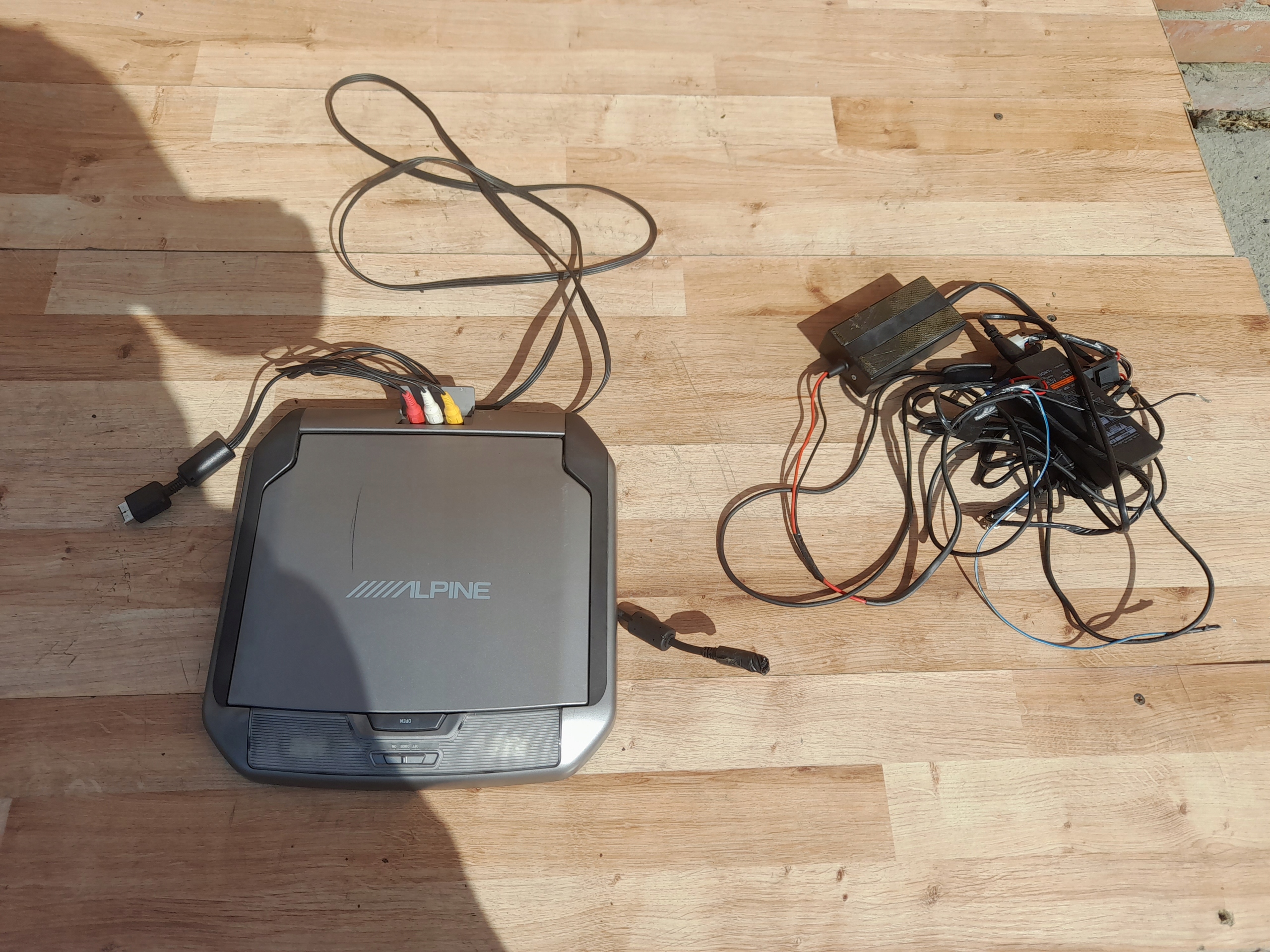 TMX-R1000P - JEEP GRAND CHEROKEE WK 5-10 ALPINE