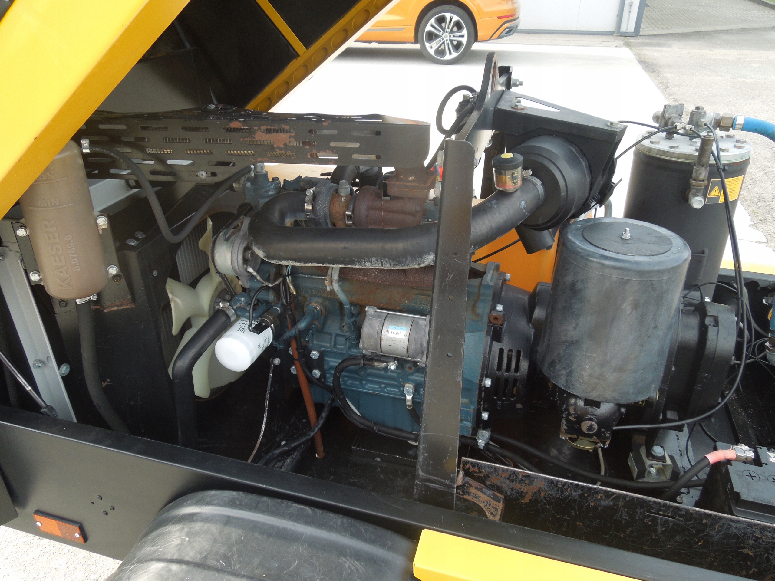 PRZEWOŹNA SPRĘŻARKA KAESER M43 Typ kompresor olejowy