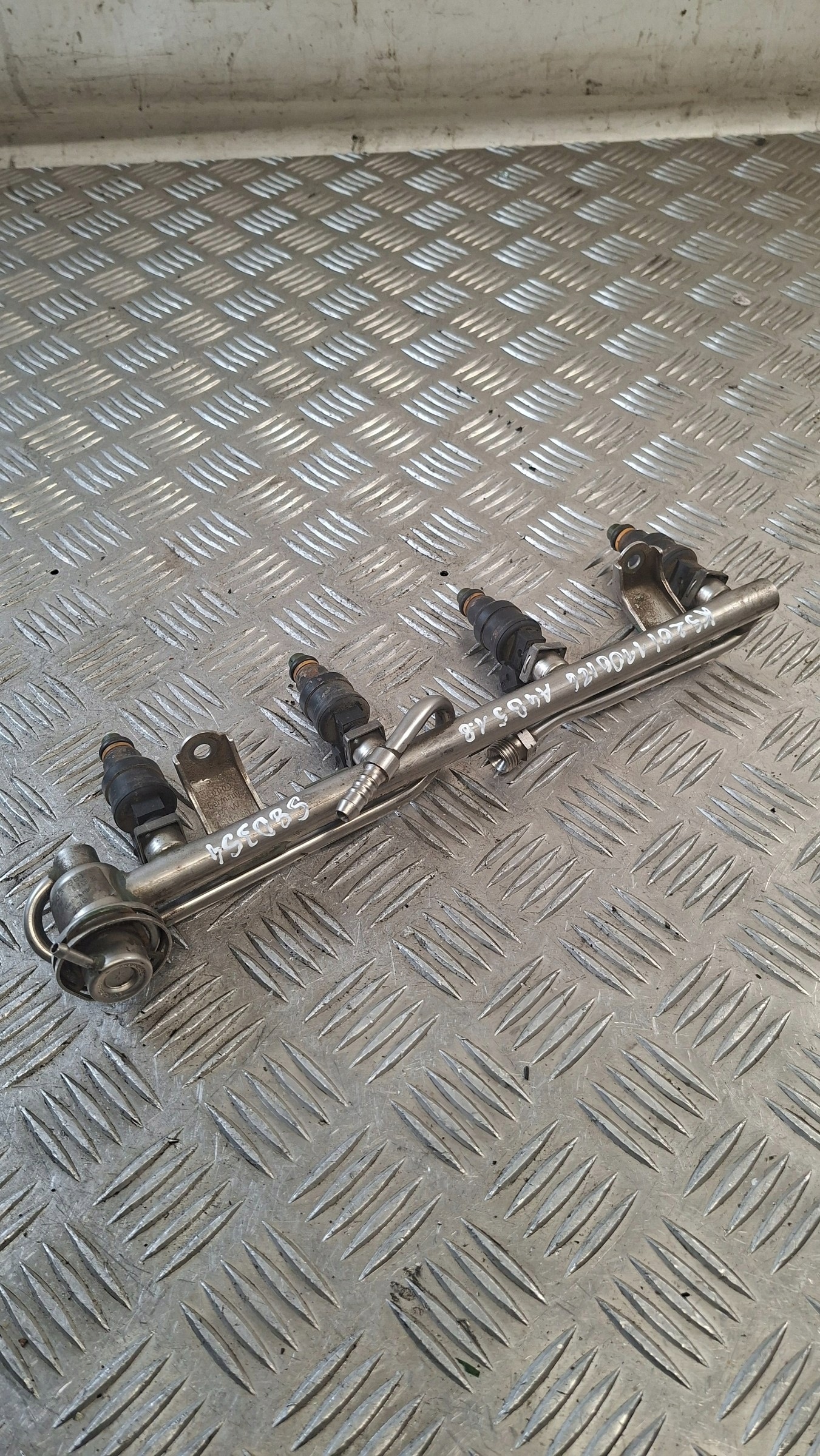 injection ramp AUDI A4 B5 1.8