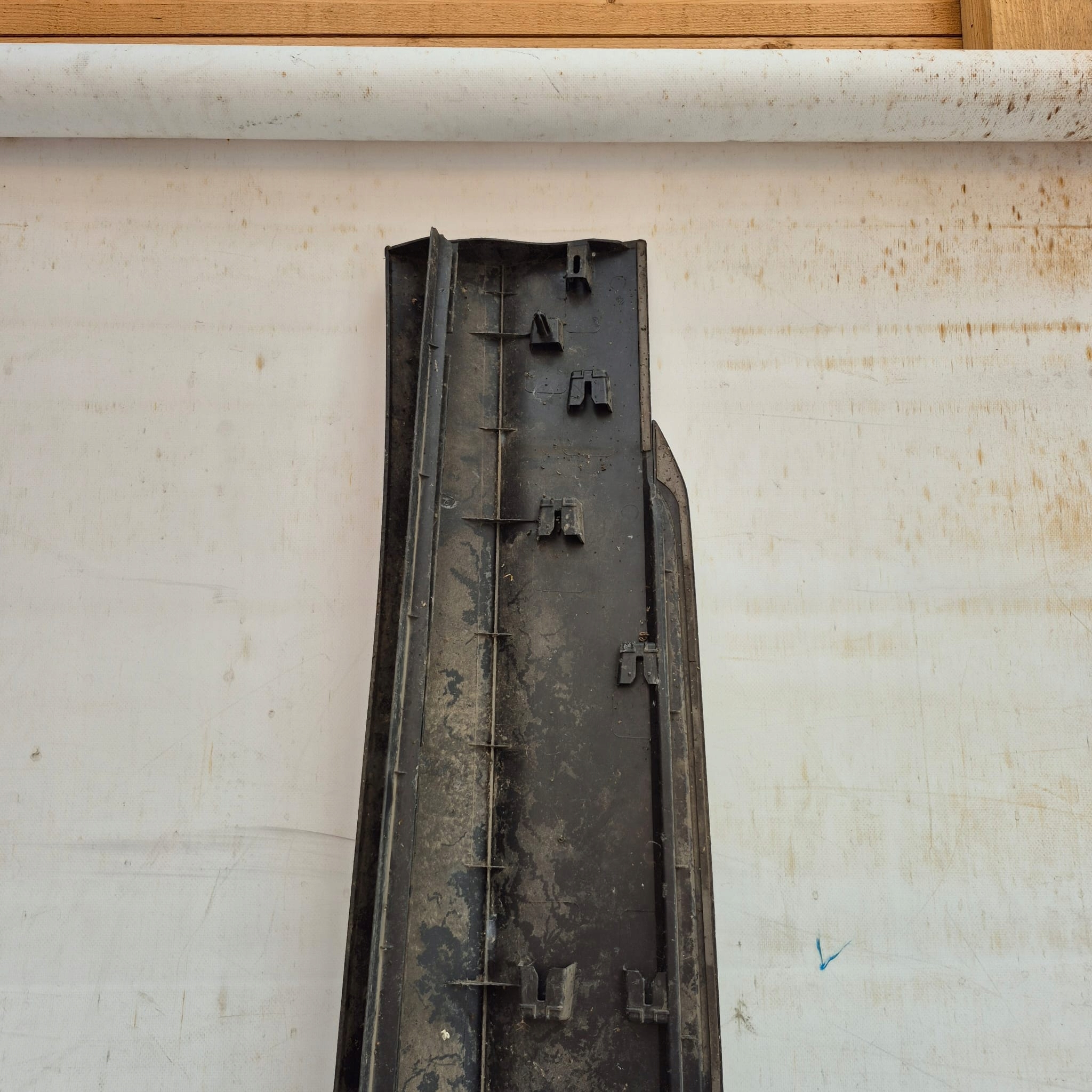VW TIGUAN II R-LINE moulding door right front front 5NA854940