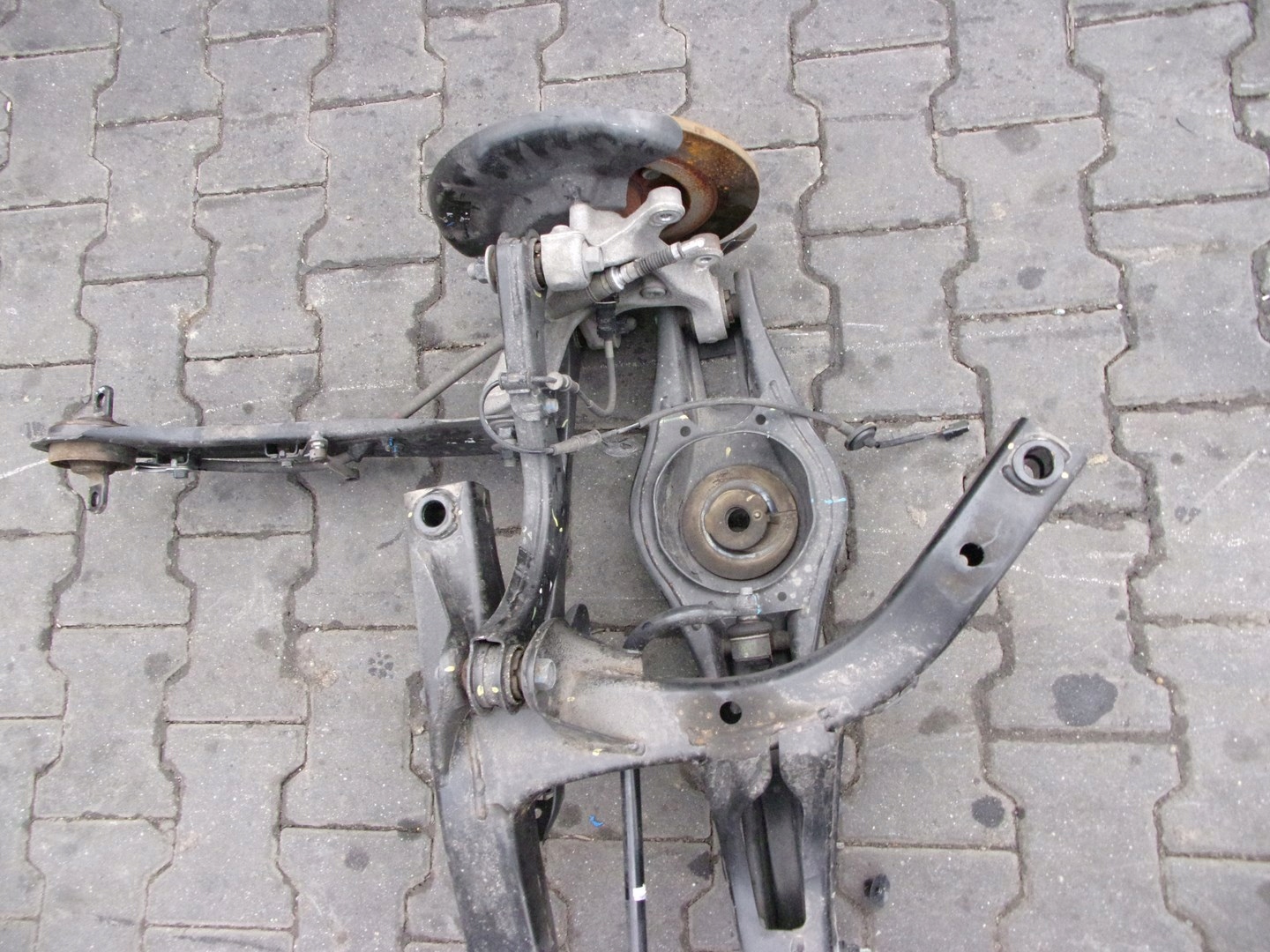 Zawieszenie tylne KIA NIRO HYUNDAI IONIQ 1,6HYBRID Producent części Kia OE