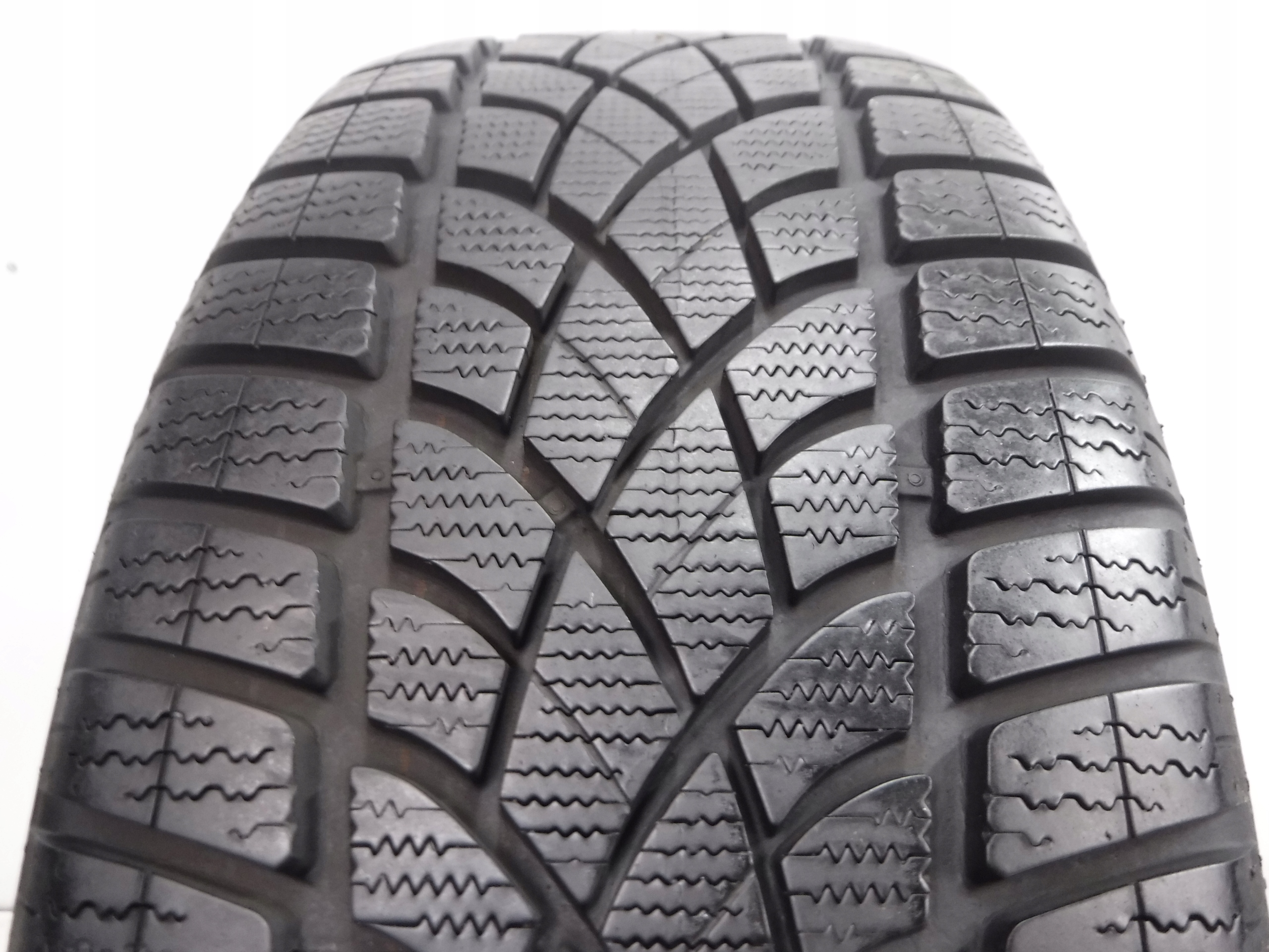 OPONA DUNLOP SP WINTER SPORT 3D 235/50/19 99H MO Profil opony 50