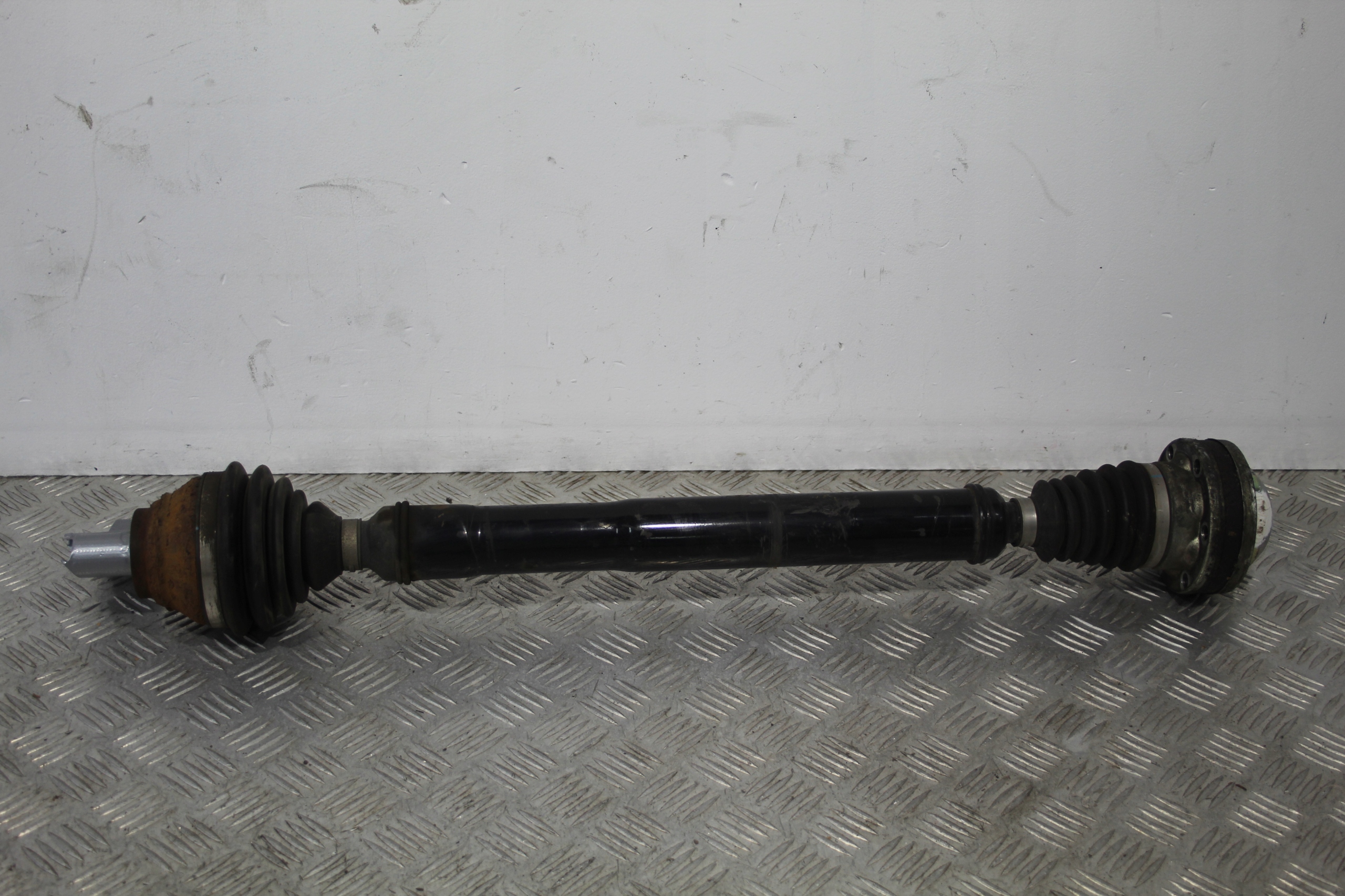 semi-axis right front VW GOLF VI 6 1K9 KOMBI
