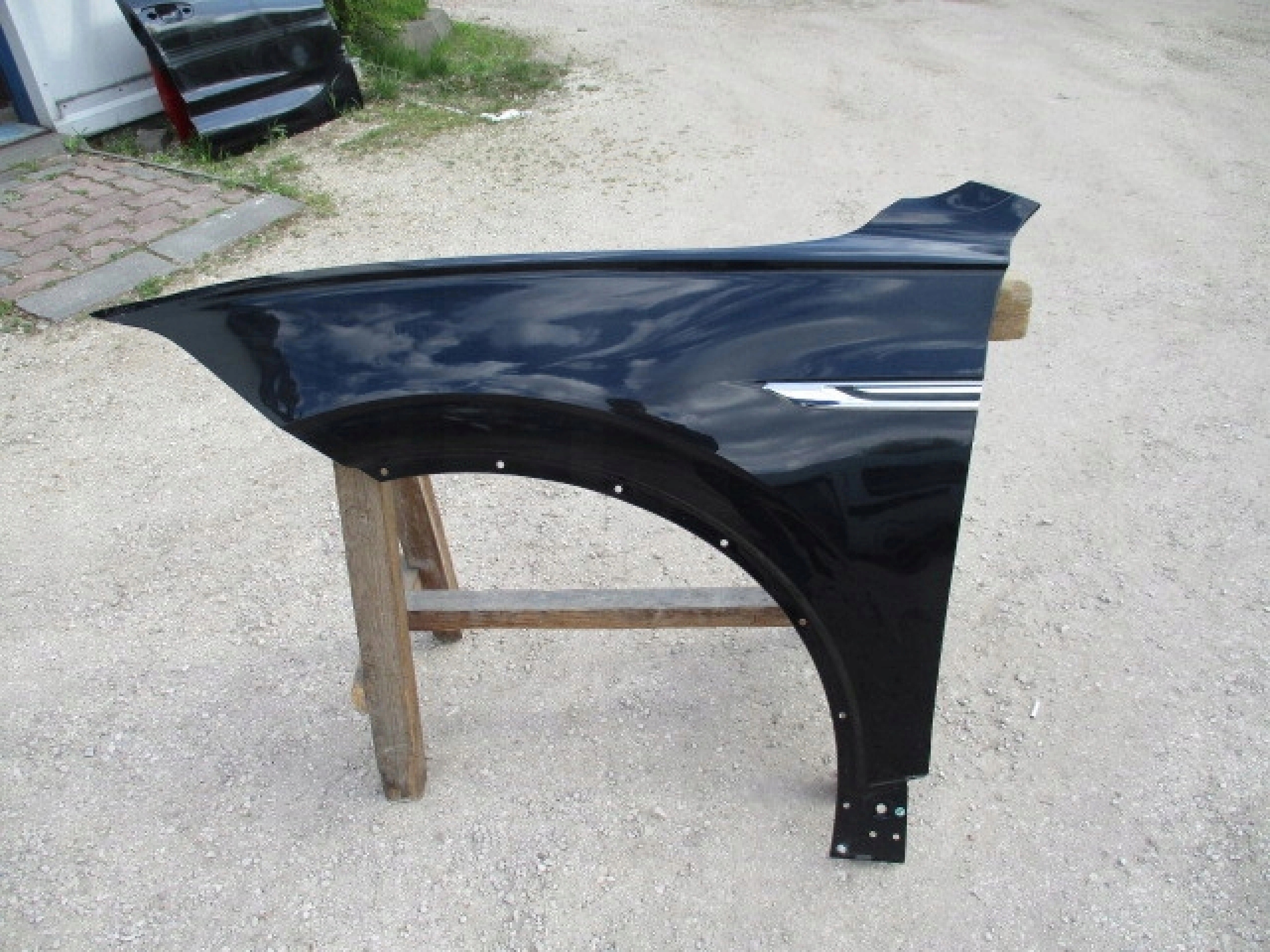 КРЫЛО ПЕРЕДНИЙ ЛЕВЫЙ VW TOUAREG 760 2015-