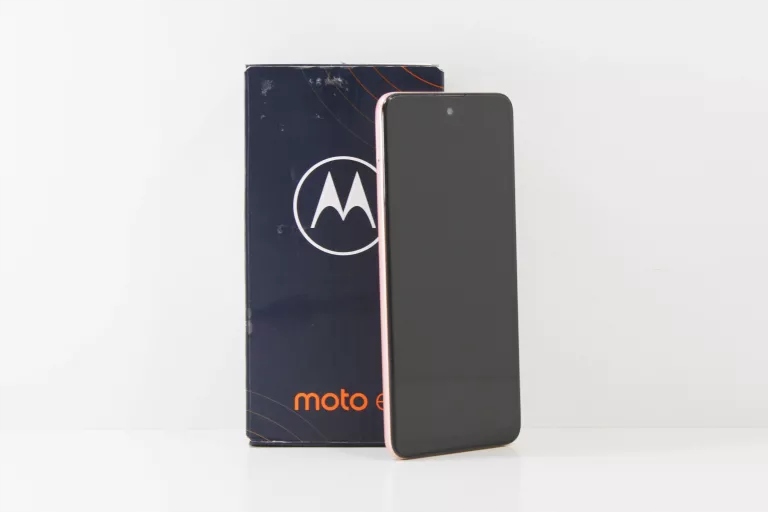 Smartfon Motorola Moto E40 4 GB / 64 GB 4G (LTE) różowy