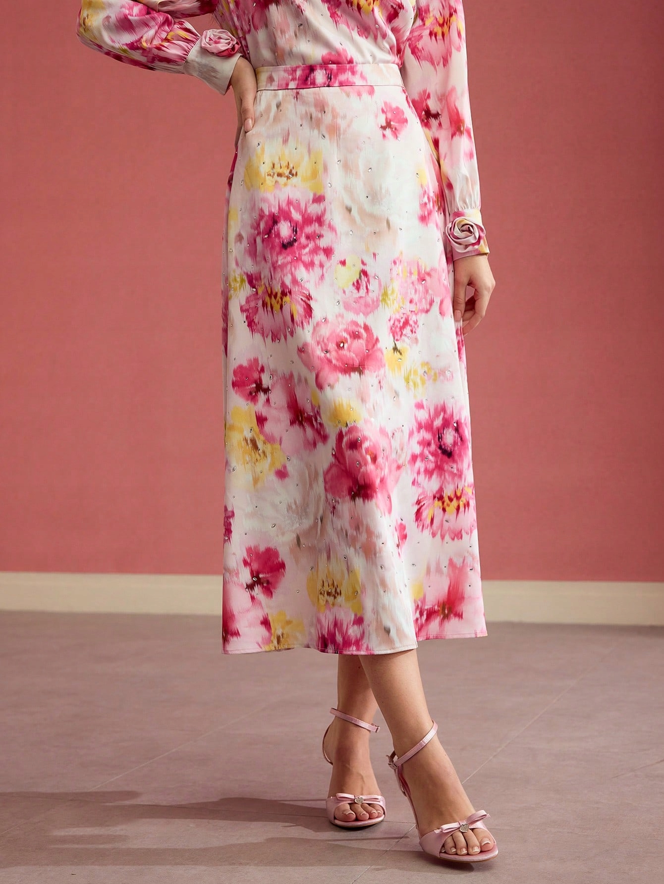 Sukně S Květinami A Zdobená Zirkony Rozevřená Motf L 40