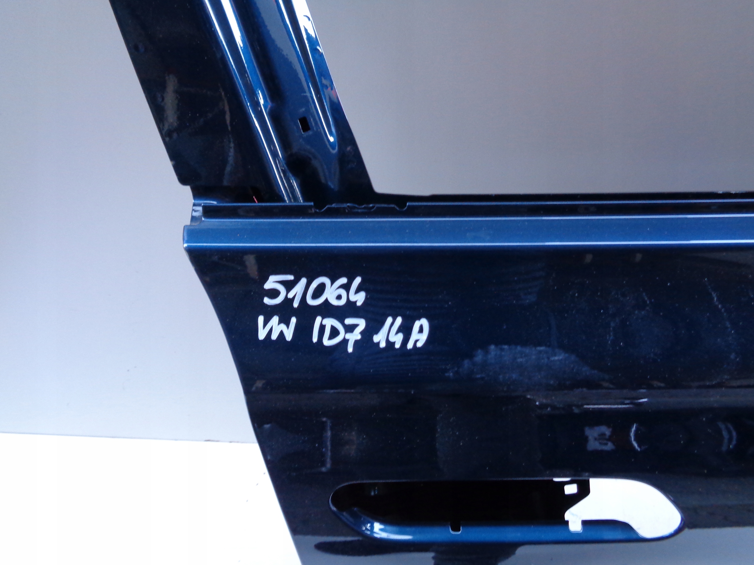 Tür rechts vorne VW ID7 14A NR 51064