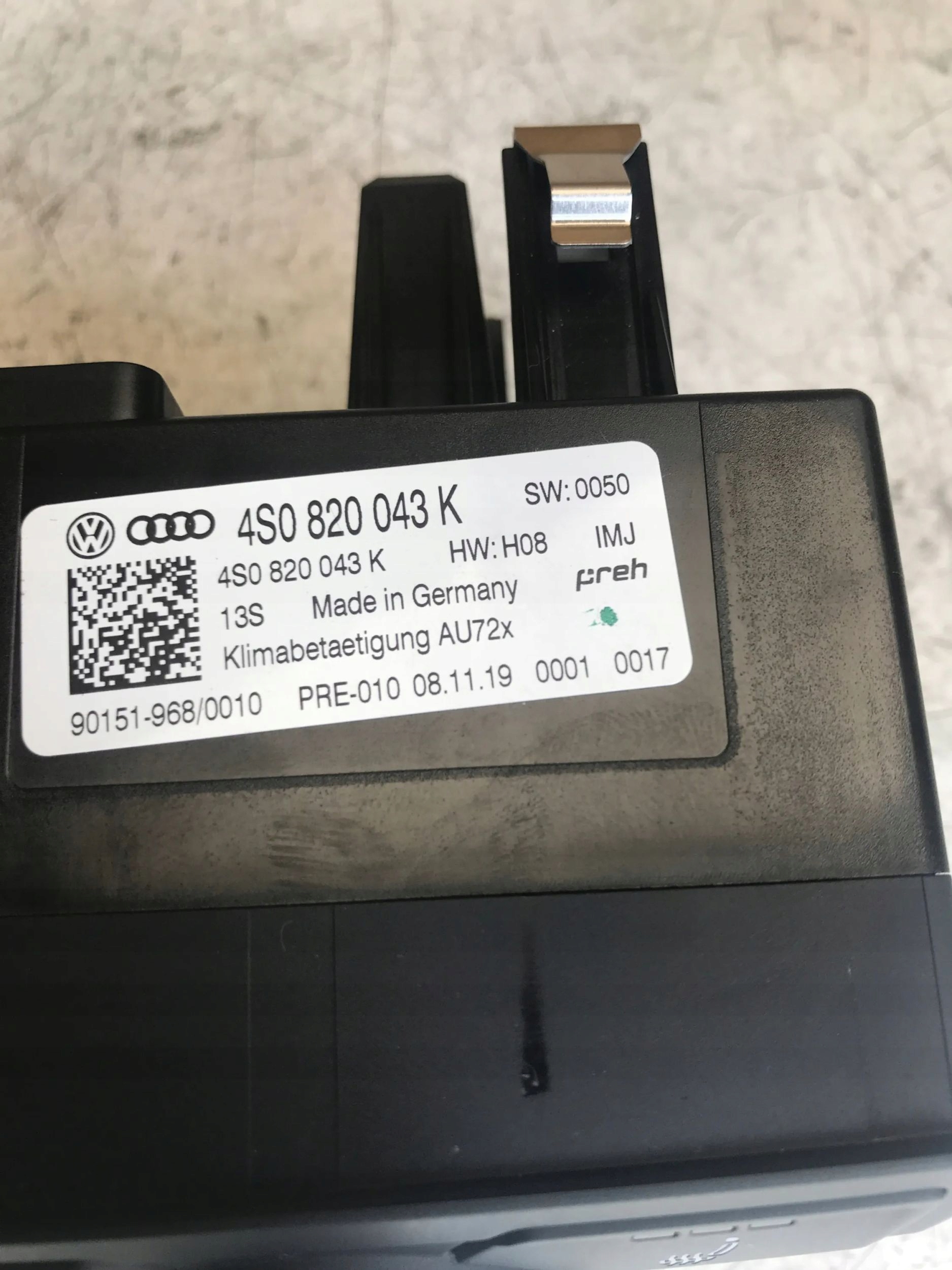 AUDI R8 4S PANEL KLIMY klimatizaci 4S0820043K EUR
