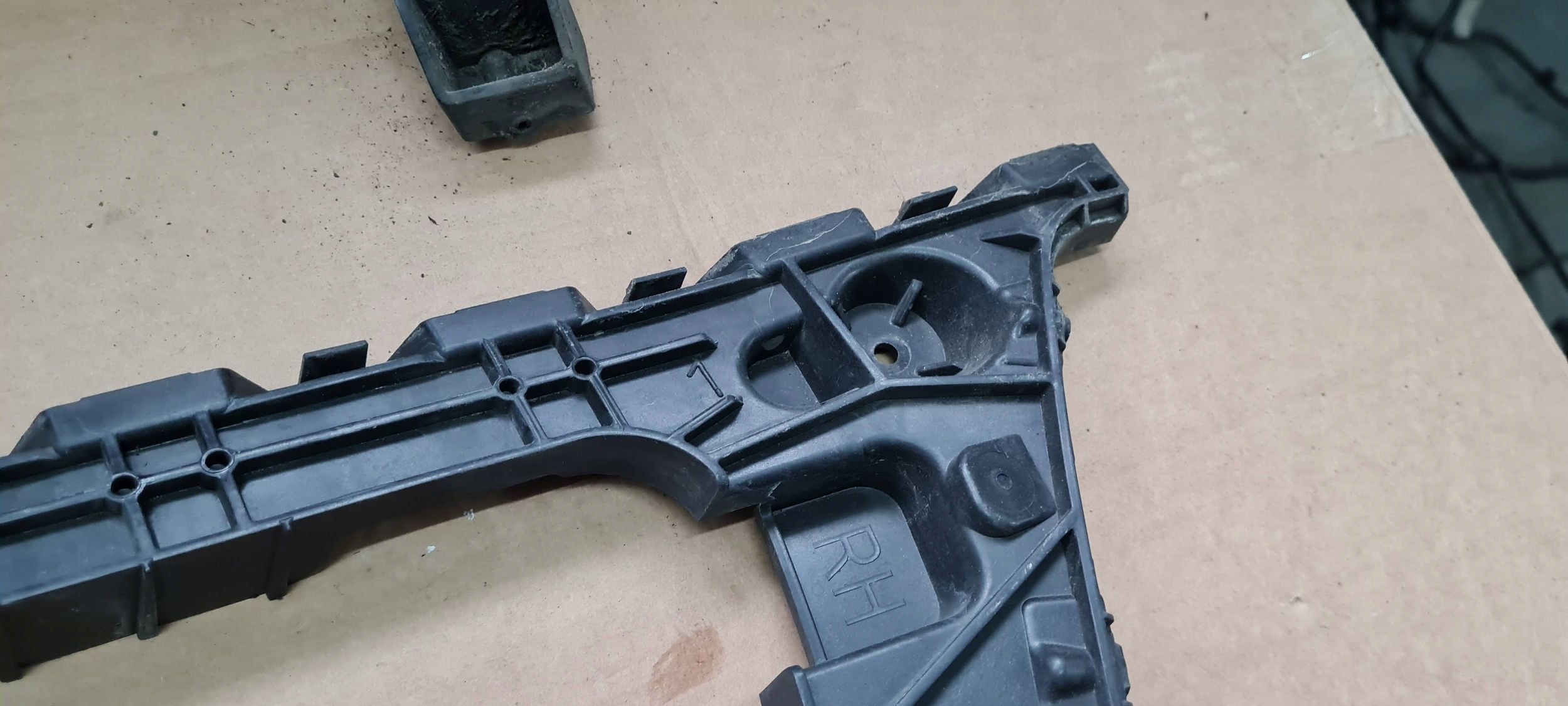 A4 B9 8W bumper bracket right rear part 8W5807454 sedan