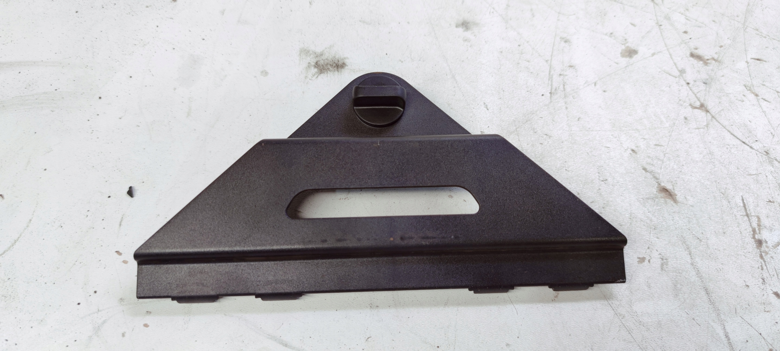 bracket TROJKATA AUDI A6 C6 AVANT 4F9867979A