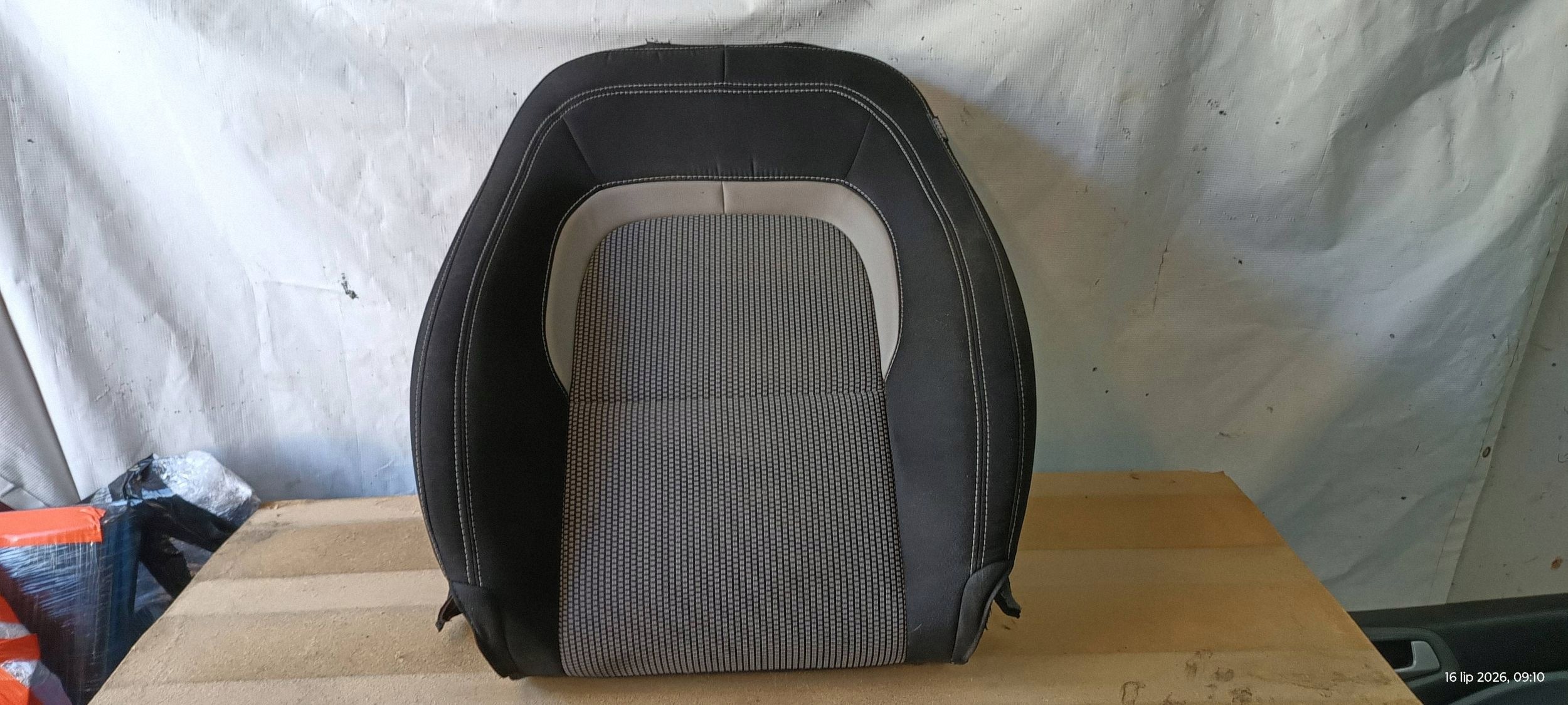 KIA CEED II OPARCIE seat left front 2013R