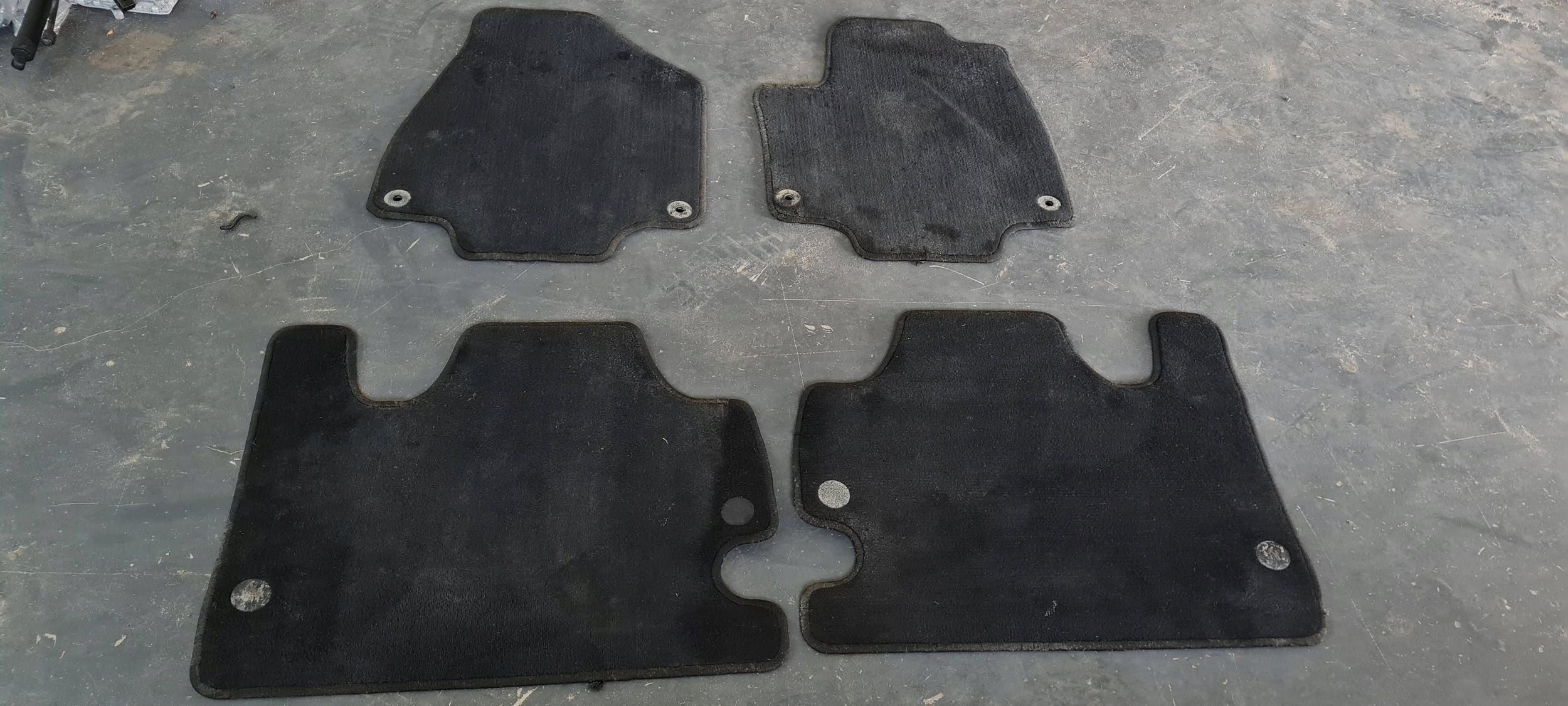 Chrysler Pacifica 2022 car carpet mats front rear part MATERIAL ORG