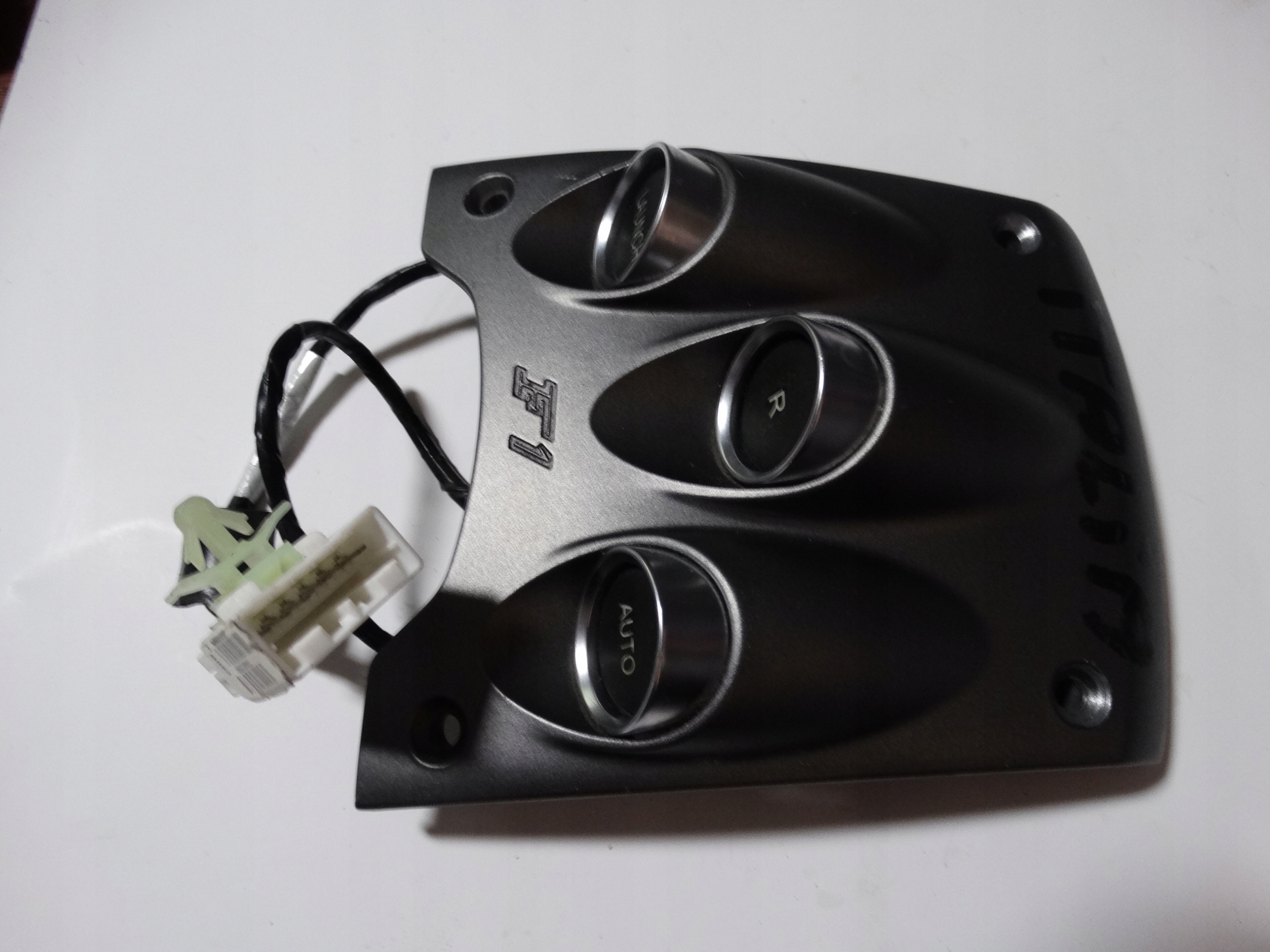 IDEALNY PANEL GEARBOX F1 FERRARI ITALIA 458 1