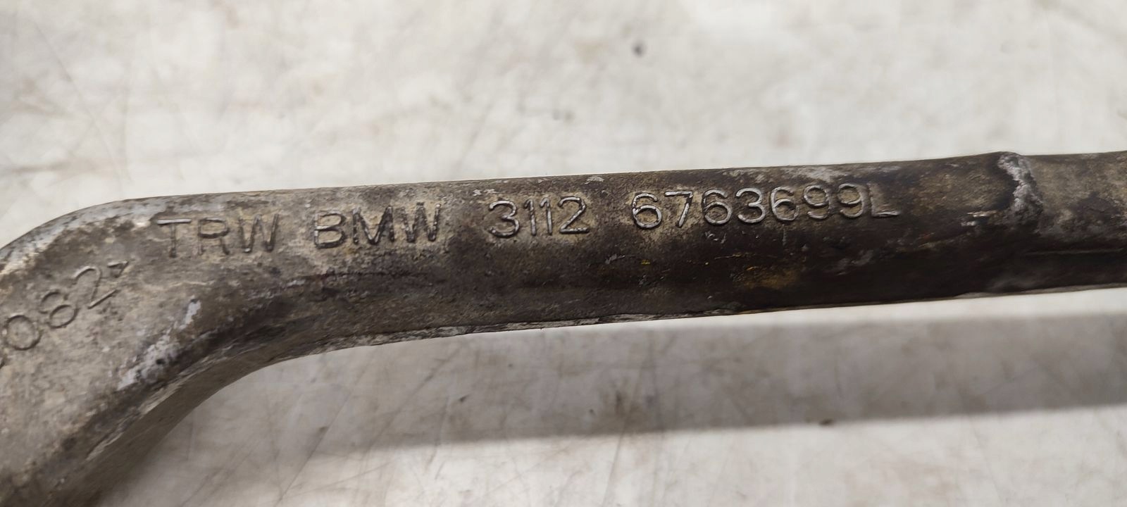 querlenker vorne vorne links BMW E90