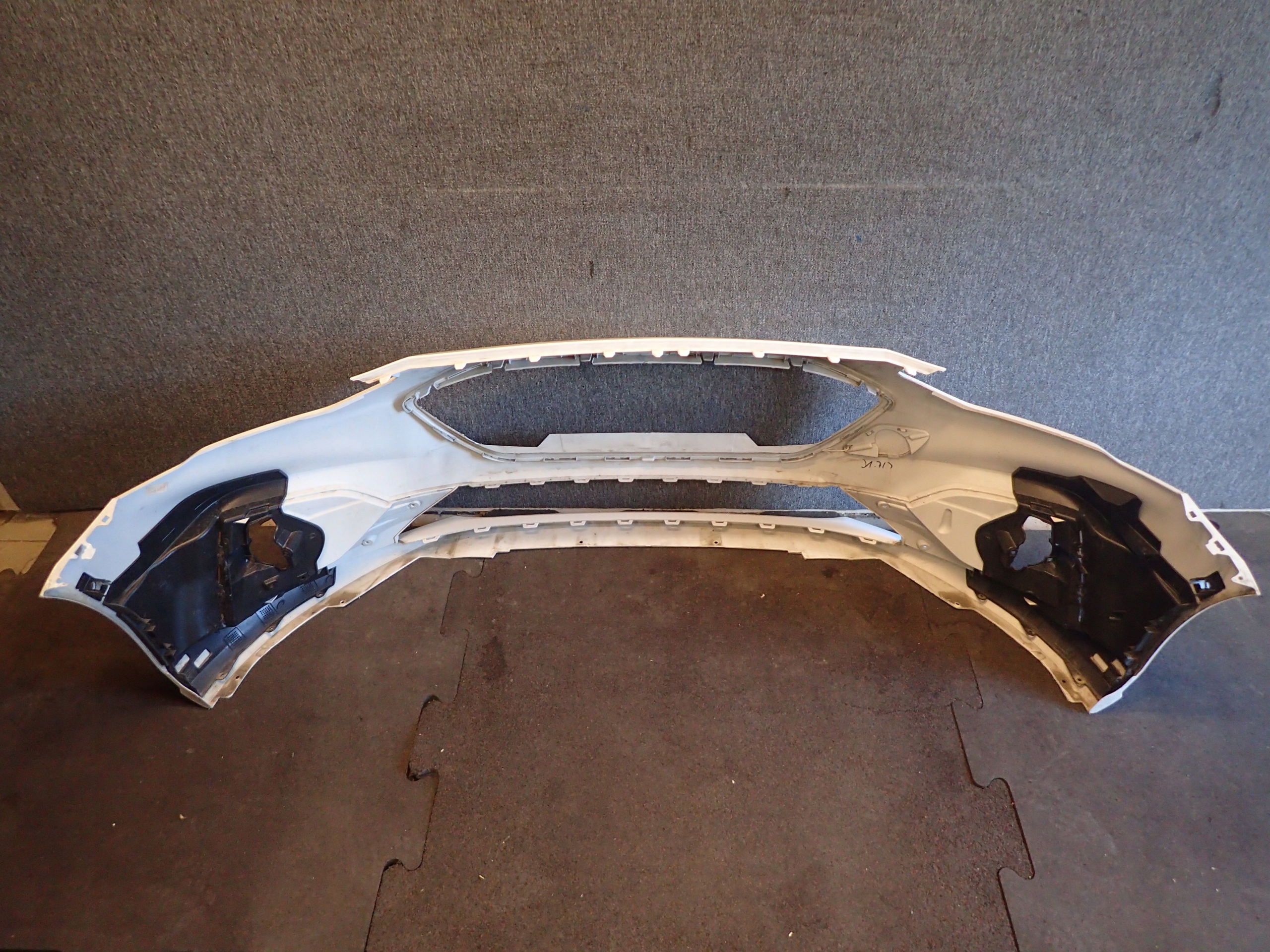 nárazník předek FORD FOCUS MK4 ST ST LINE
