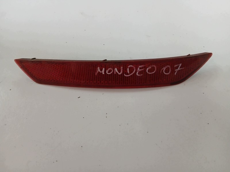 ODBLASK der stoßstange rechts heck FORD MONDEO MK4 7S71-515B0-BB