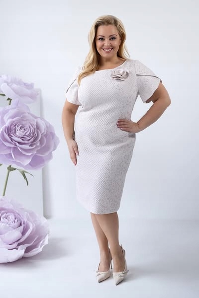 Elegantní jednoduchá prošívaná Šaty s krátkým rukávem a šedo-růžovou růží, velikost 42