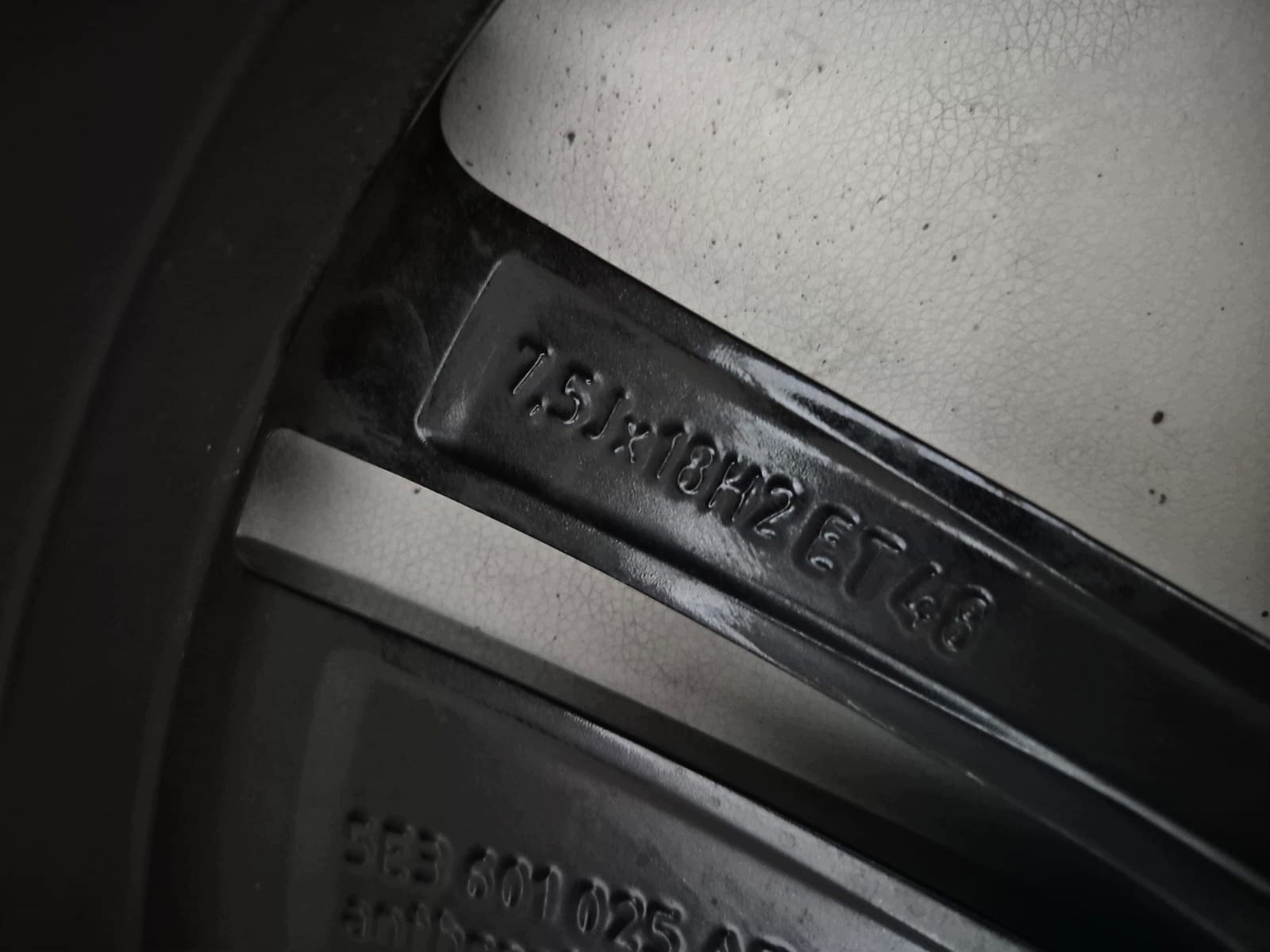 SKODA OCTAVIA IV 19- disk hliníkový 18" 5E3601025