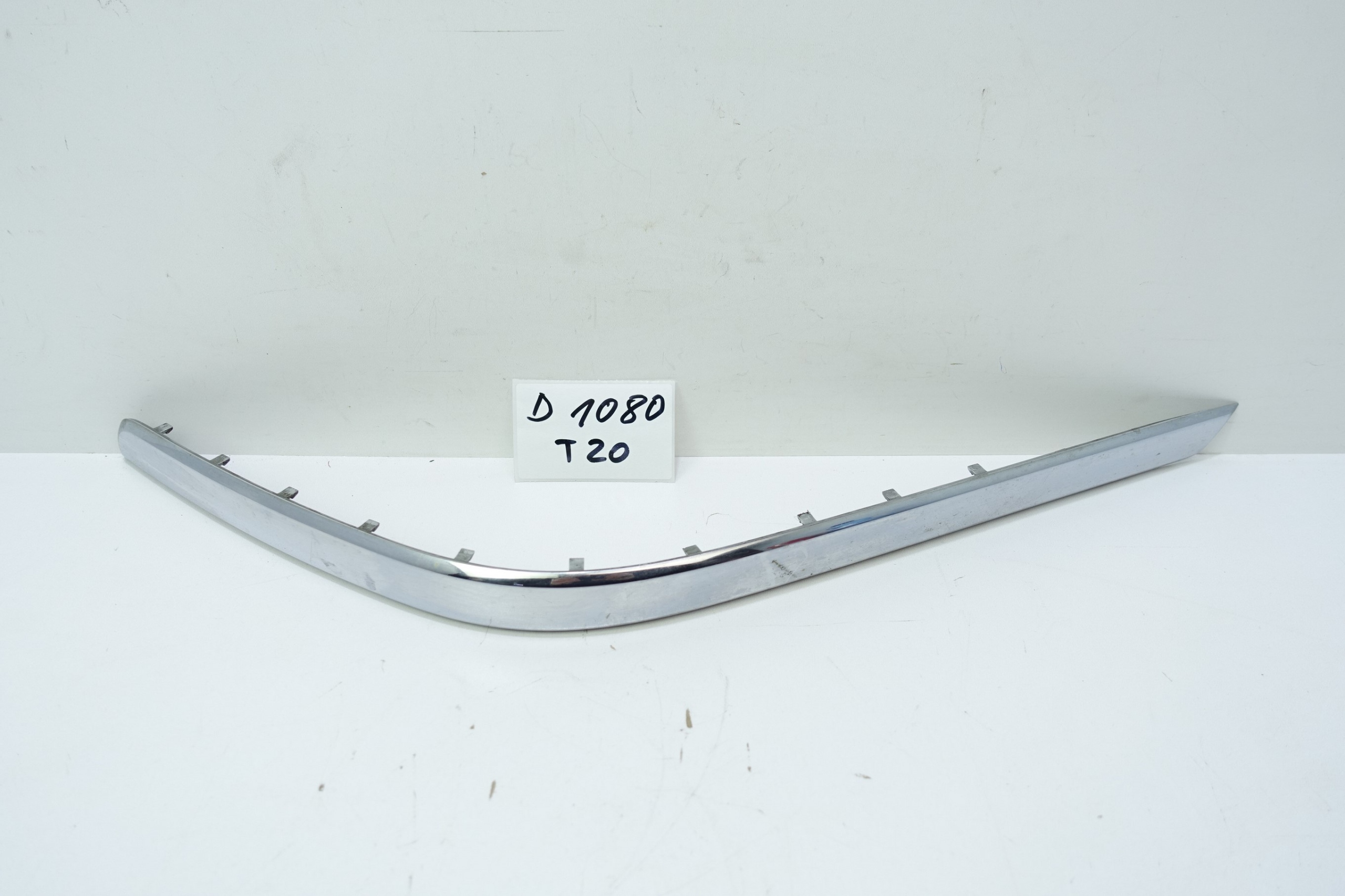 A2048852021 - Передний правый бампер MERCEDES GLK X204