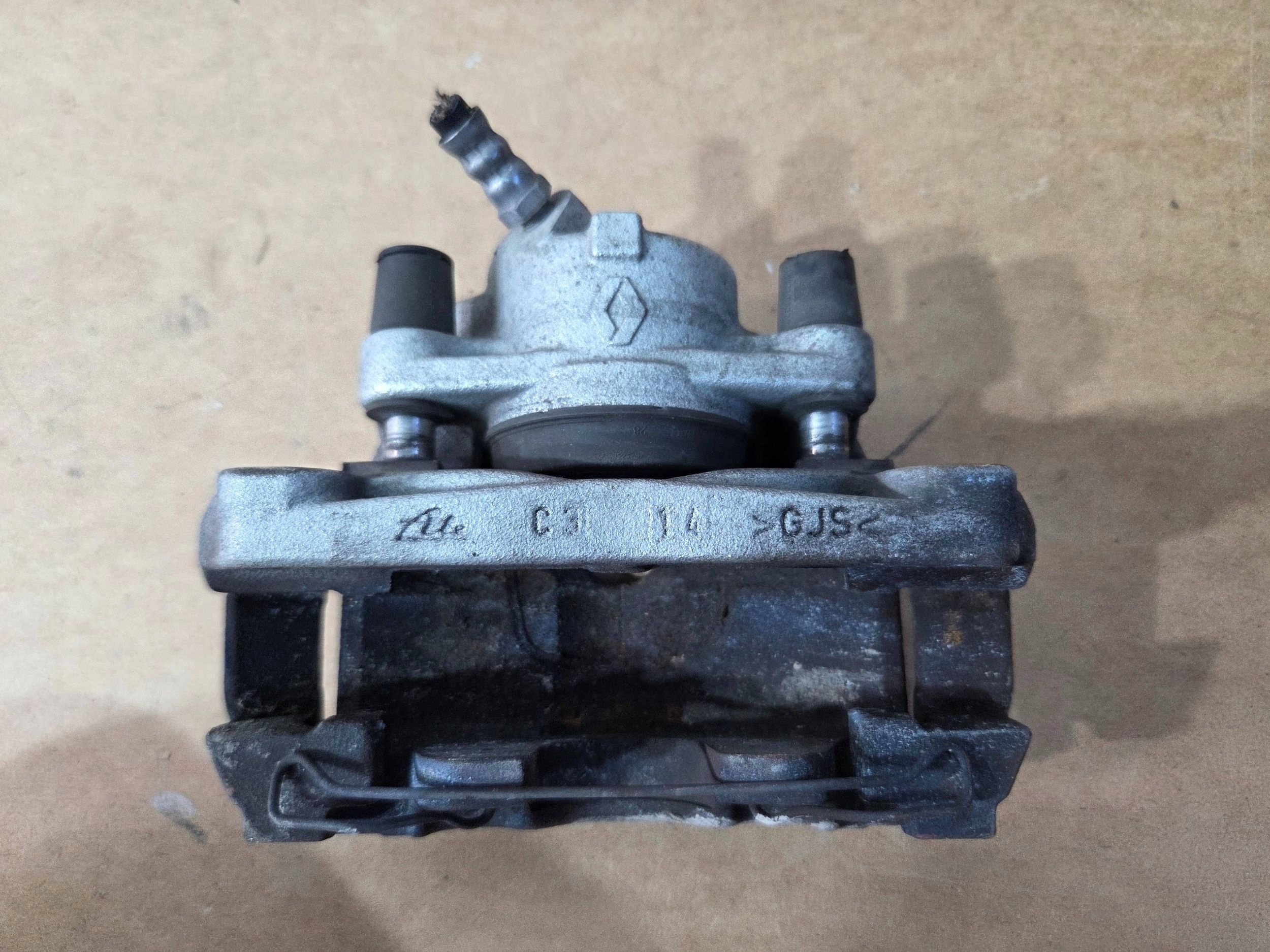 Renault Captur II caliper brake front left 368 (B690)