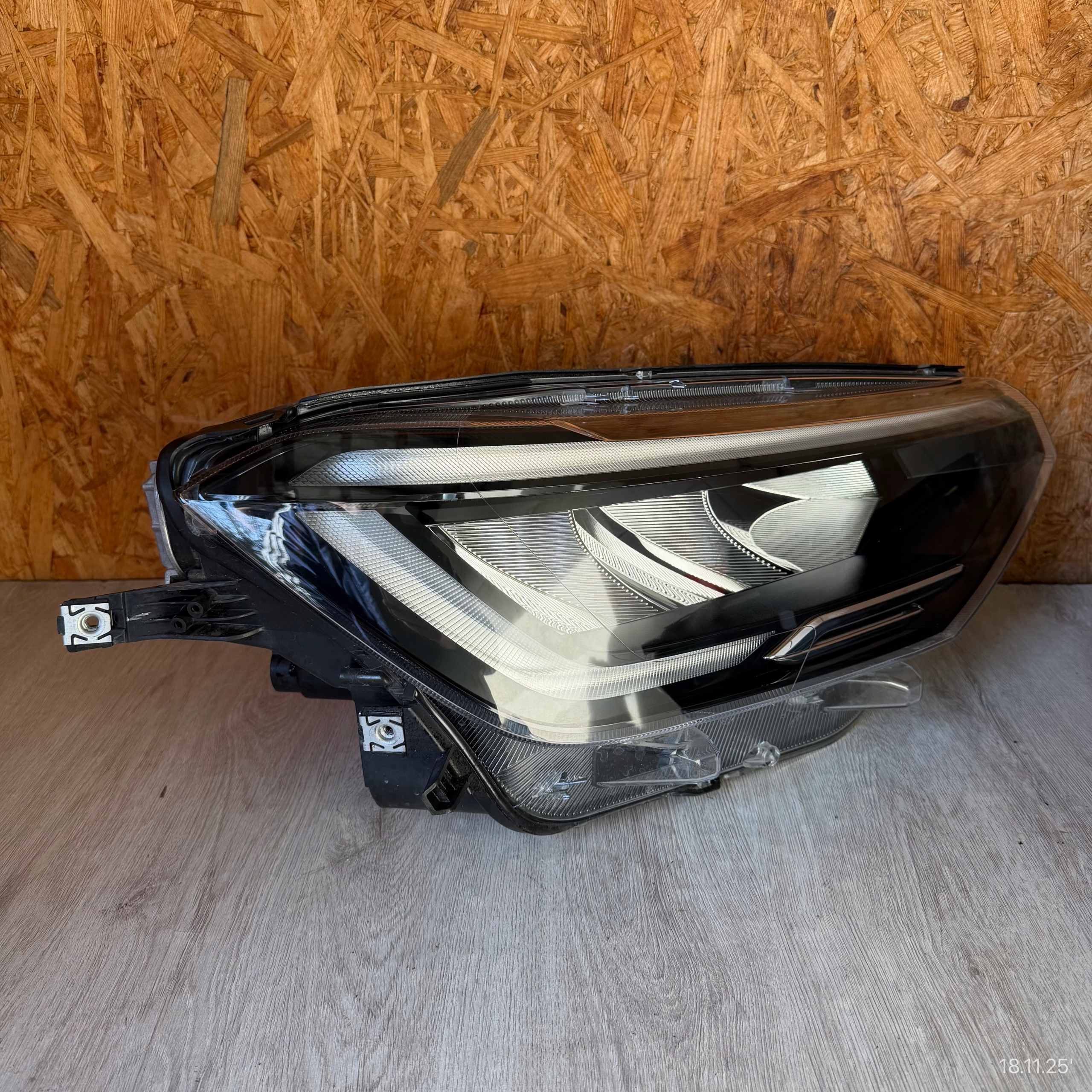 light left right lights front KOMPLET VW VOLKSWAGEN TAIGO 2G7 FULL LED