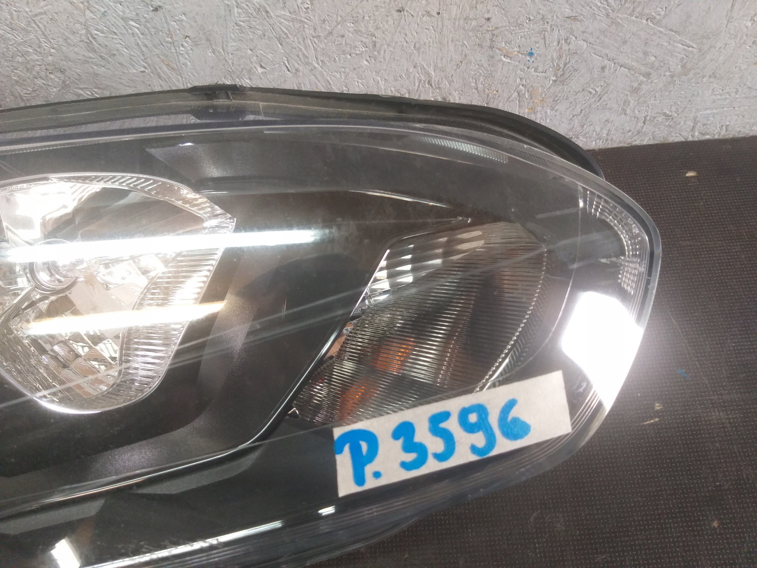 light front right FORD CONNECT MK2 FT11-13W029-DB