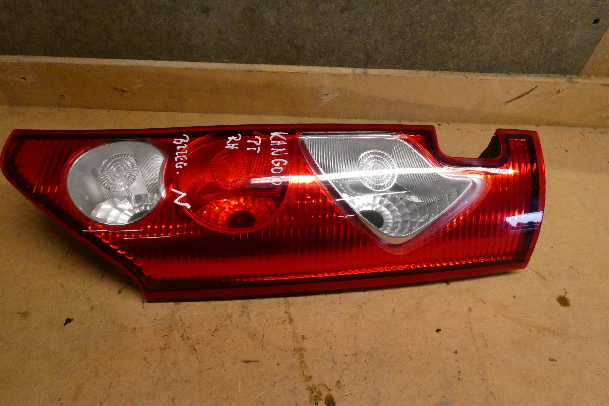 Licht RENAULT KANGOO III 8200419945 08