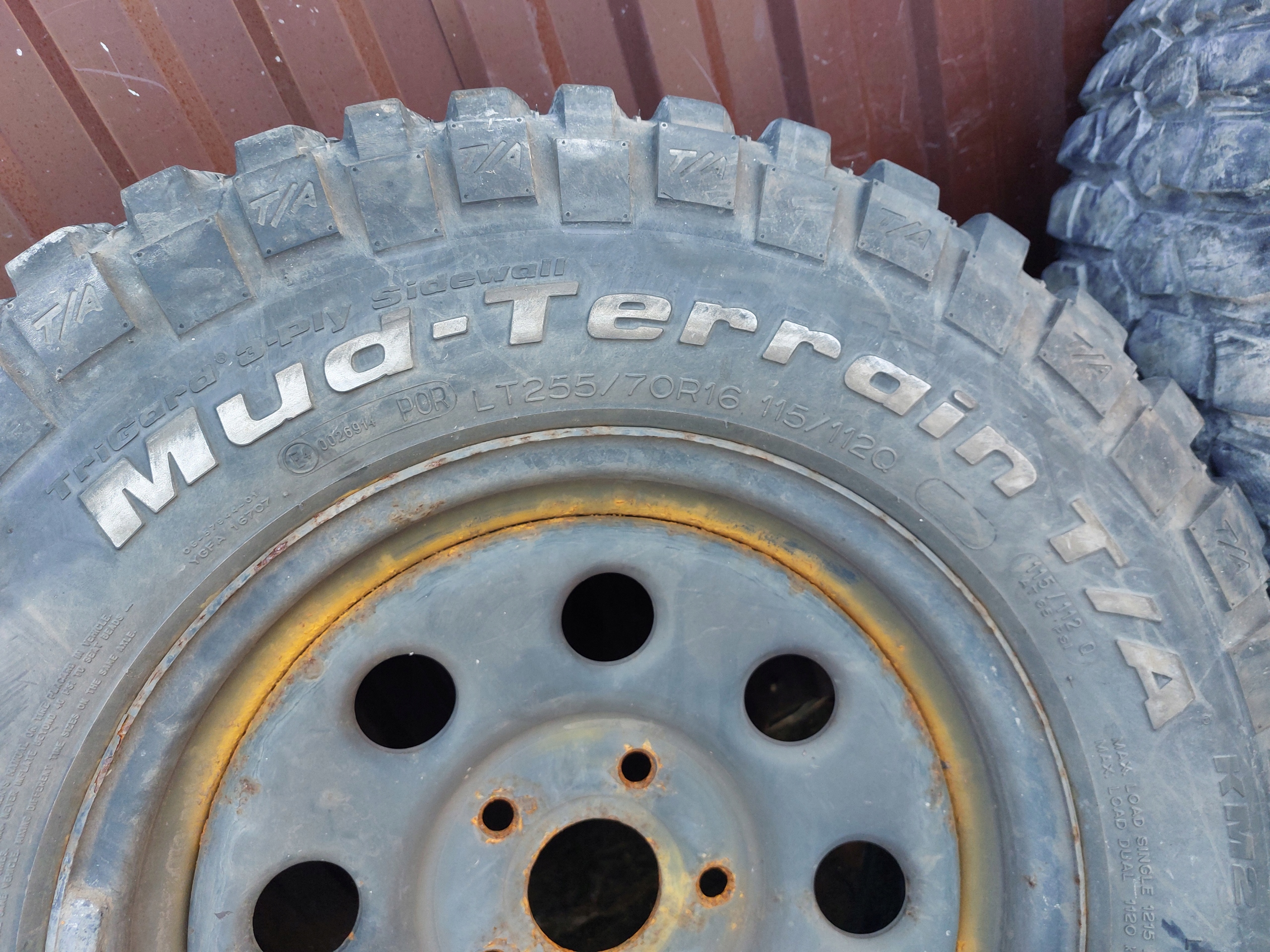discs metal tyres TERENOWE TRANSPORTER T6 16 CALI 255/70