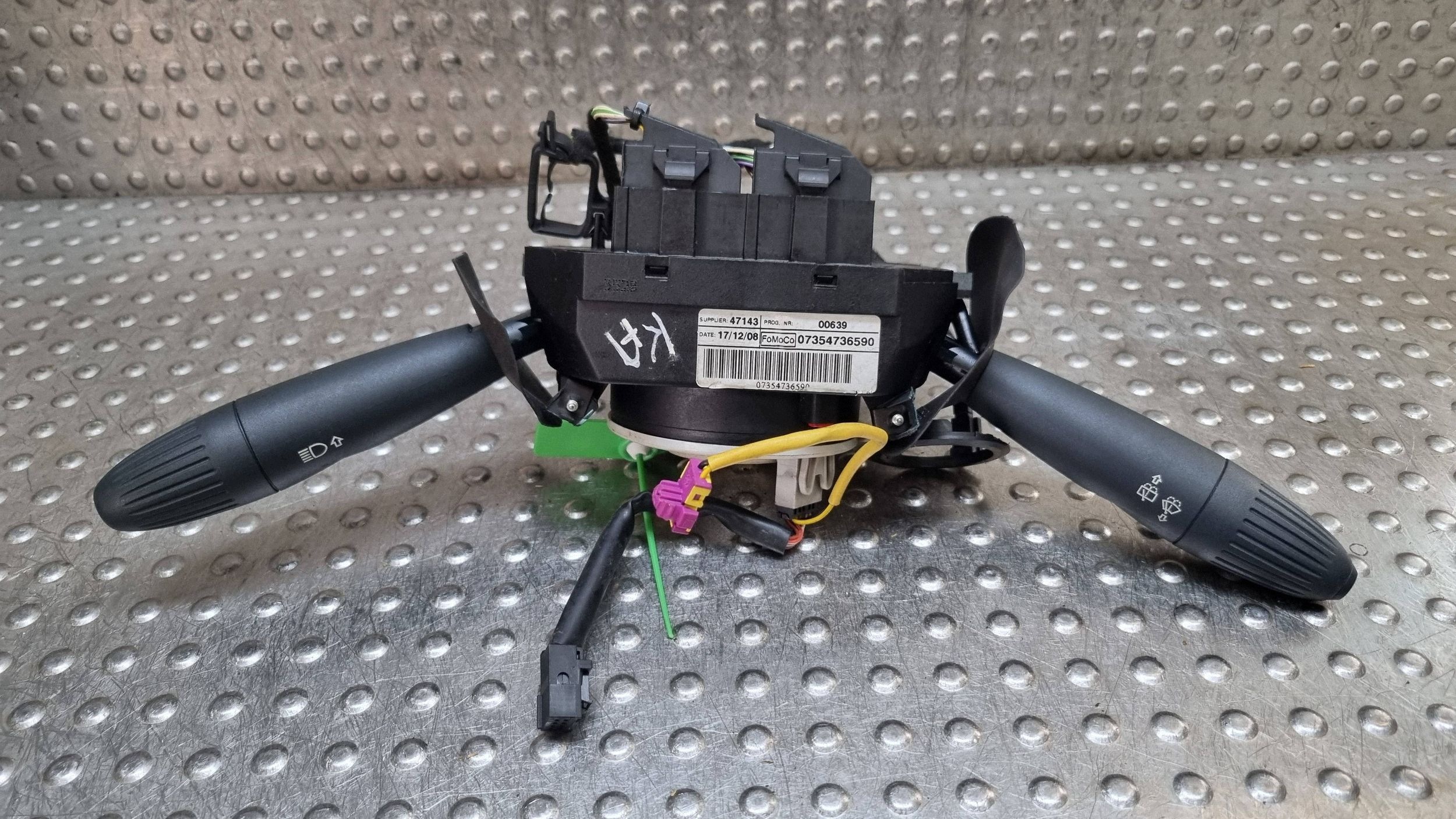 control steering wheel levers and controls ring 07354736590 FORD KA MK2