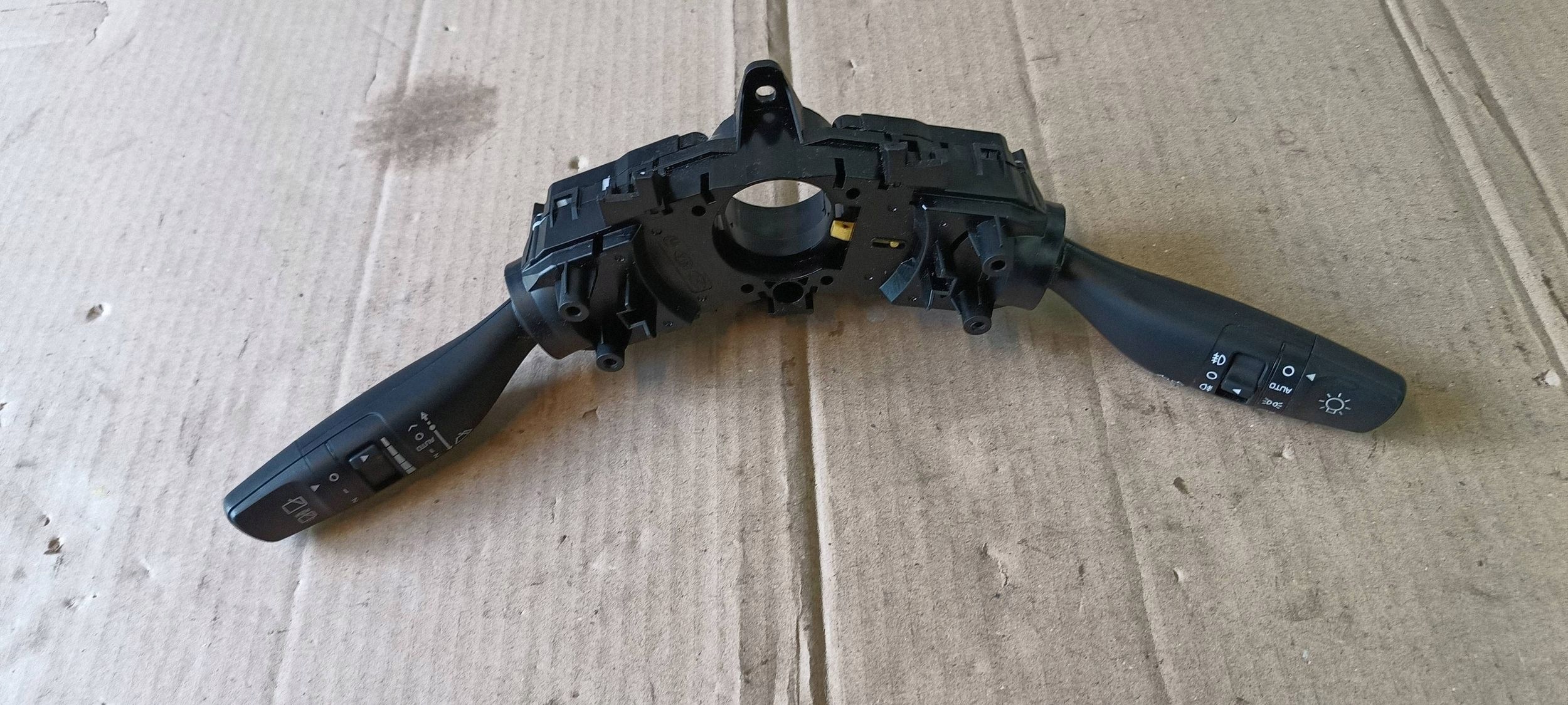Interruttore comando luci tergicristalli KOMBAJN DEVIO LUCI DEVIO 93403-H8960 KIA RIO 4 IV 20