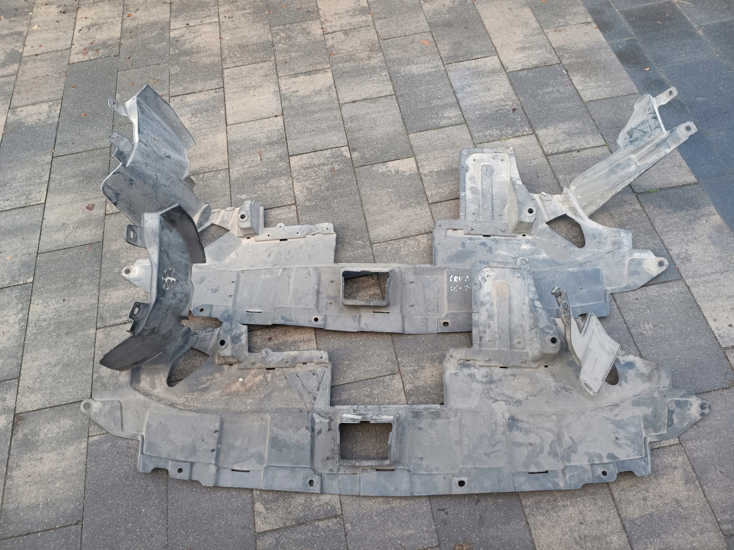 74111-SWA-G000 - Honda CR-V CRV III 2.0 b защита двигателя нижняя OEM