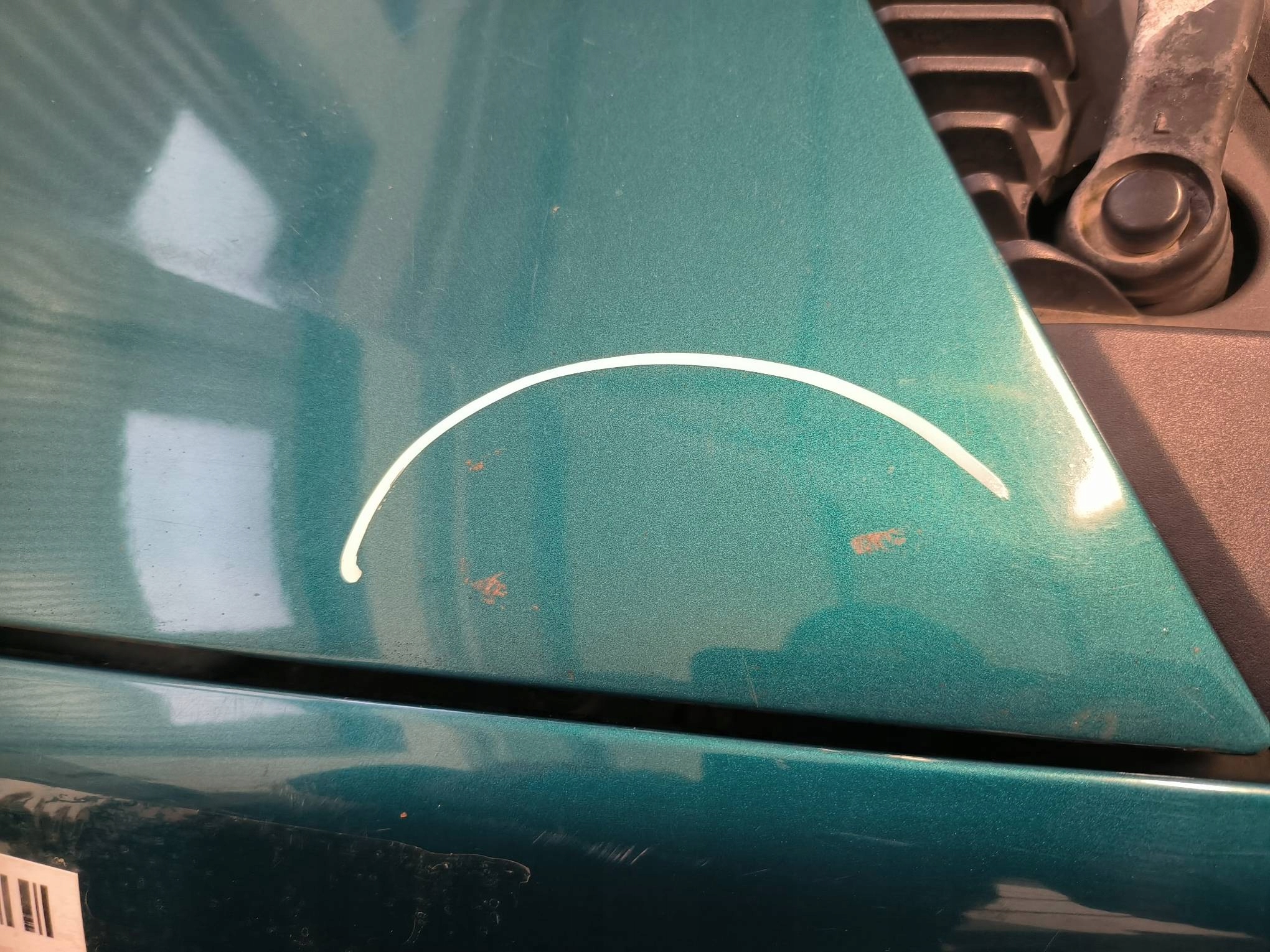 Capot Vert MAZDA DEMIO et