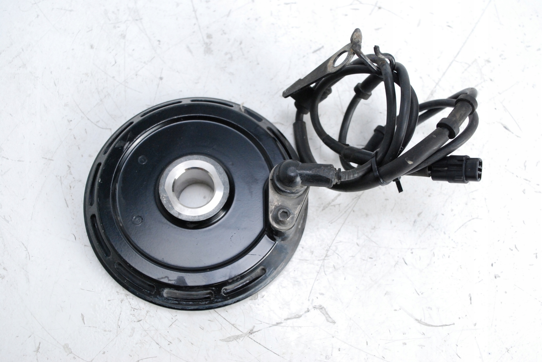 Czujnik ABS przód YAMAHA FJR 1300 06-12