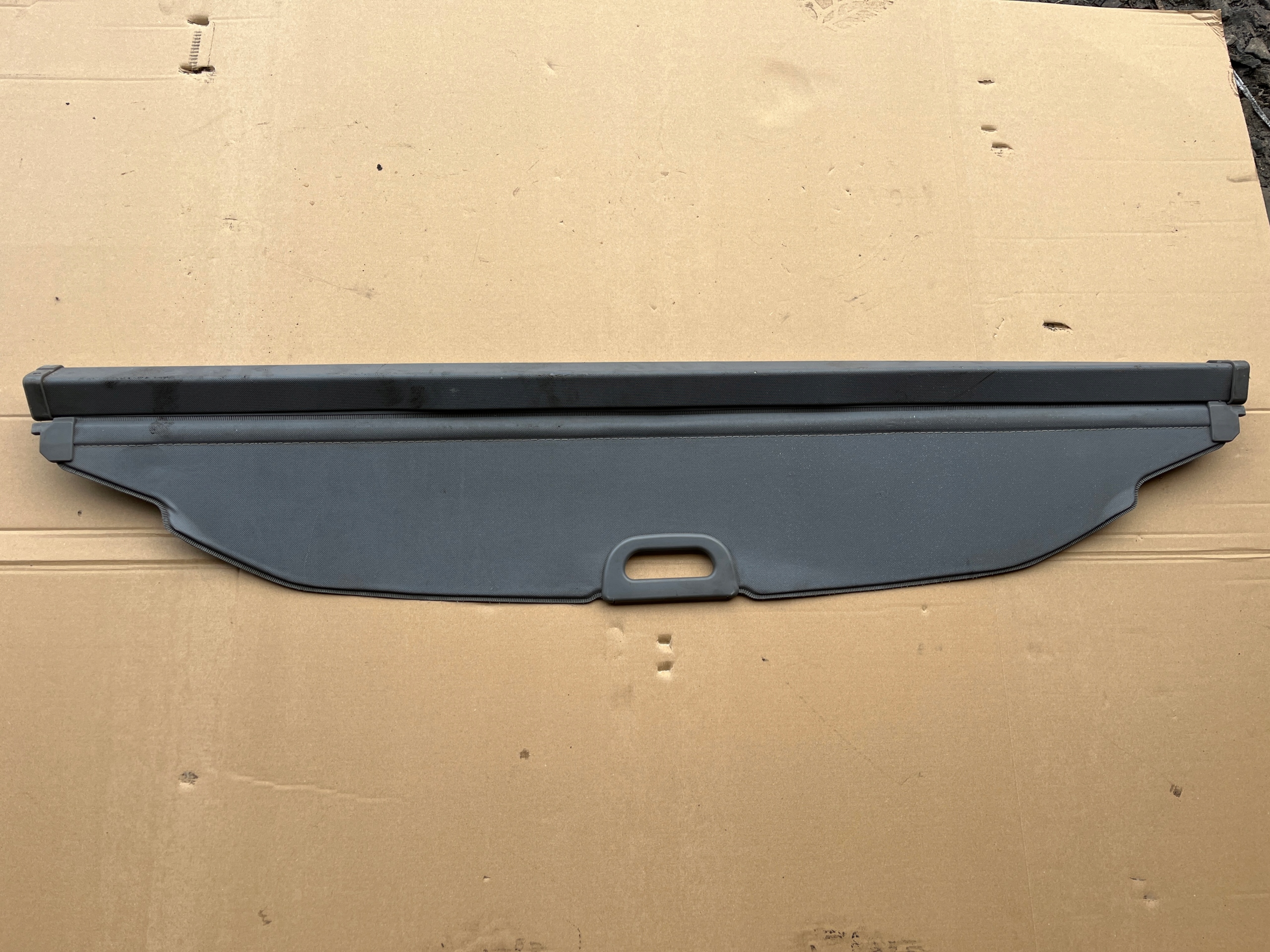 ролета багажника kia CARENS II 2002-2006