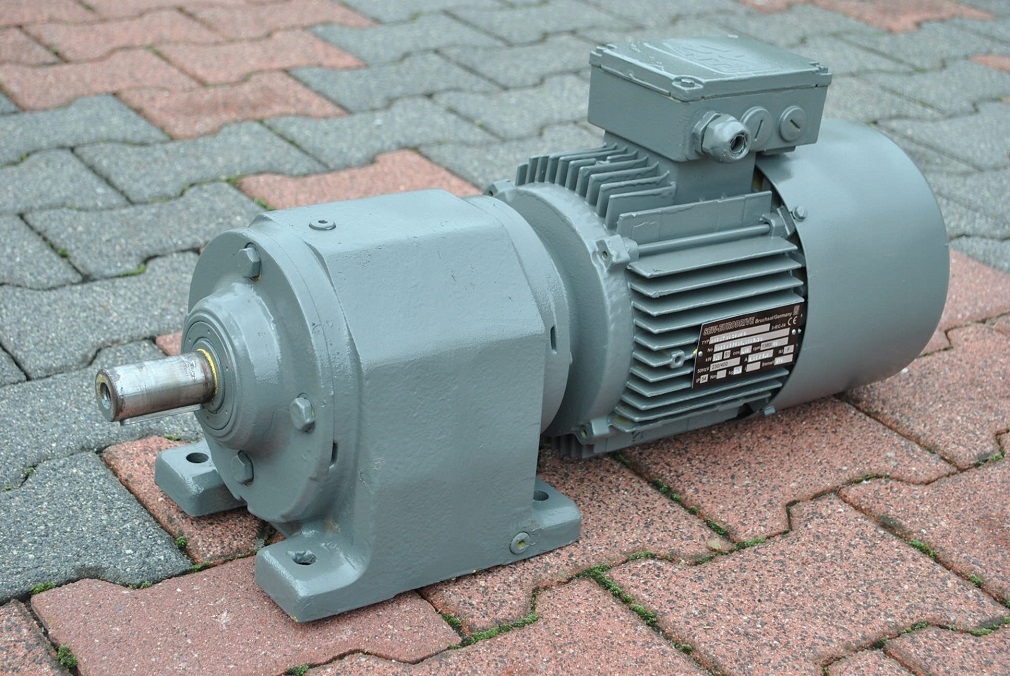 Motoreduktor 1.1kw. 60obr. z hamulcem. Firmy SEW