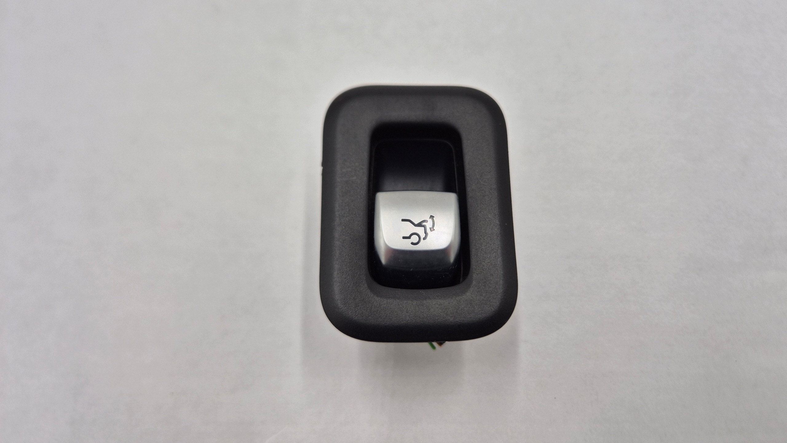 button switch bonnet boot MERCEDES W205 W222 2229052303 original