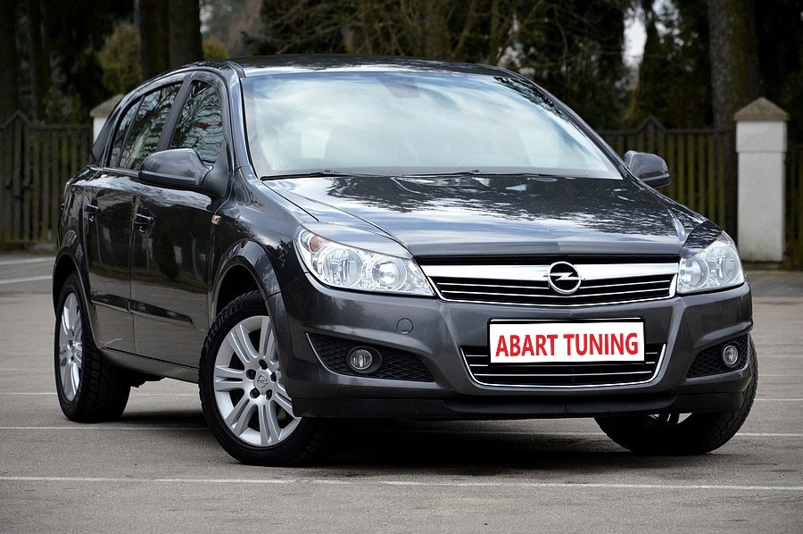 Opel Astra H-бровки лампы