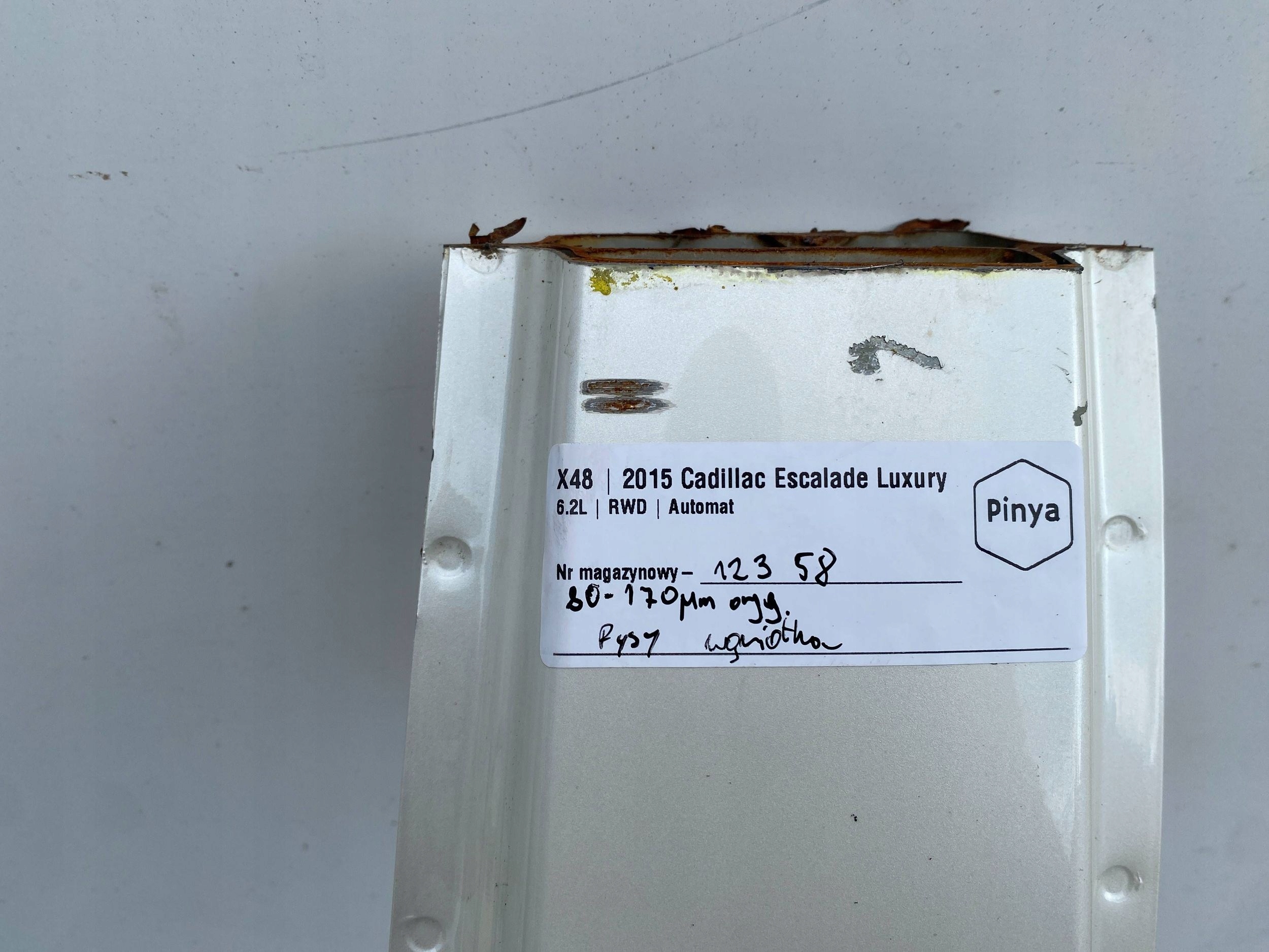 pillar nadwozia central left b Cadillac Escalade IV 2015+