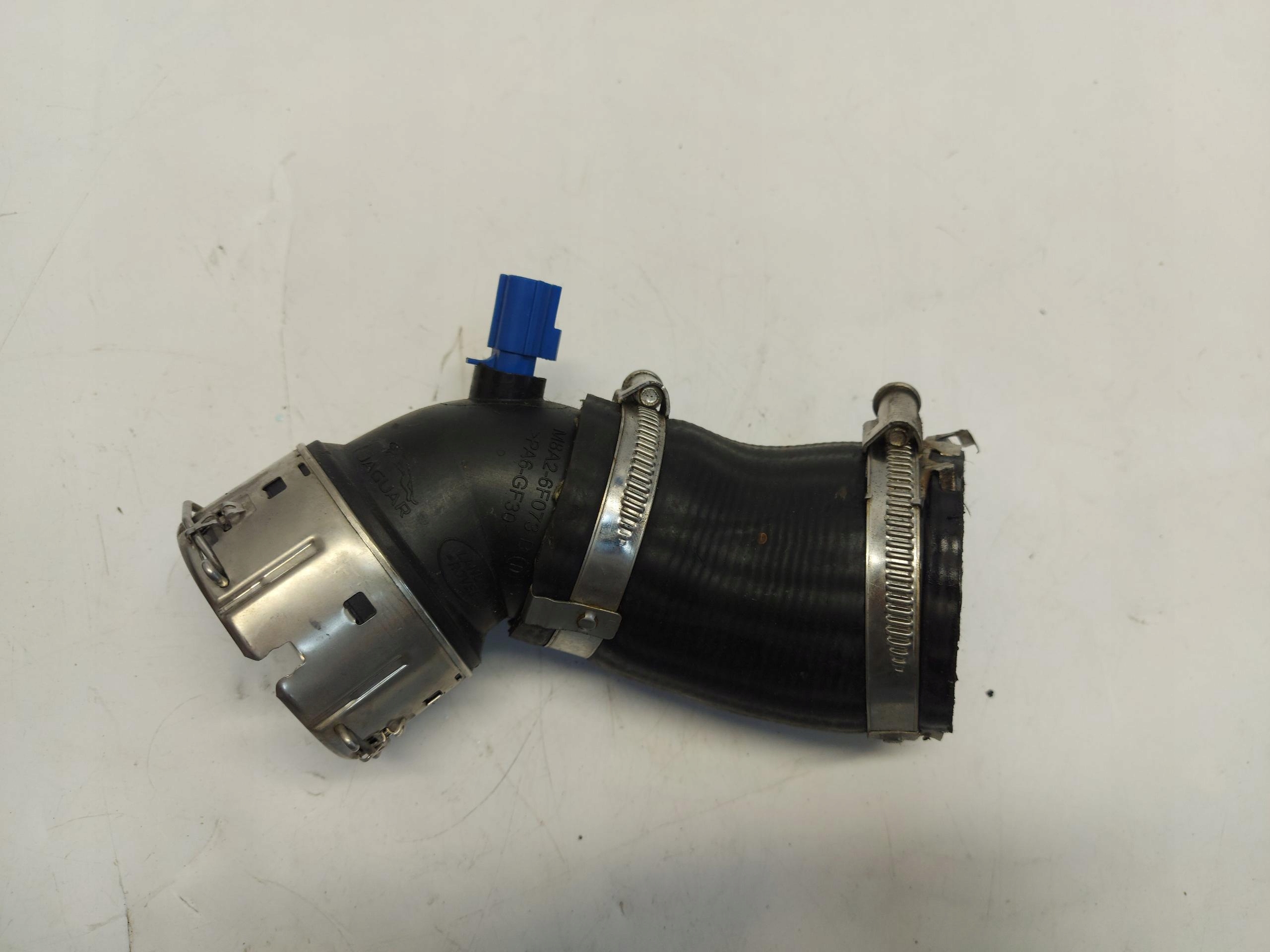 Range Rover VELAR L560 2.0d 2021r cső, csővezeték cső levegő intercooler