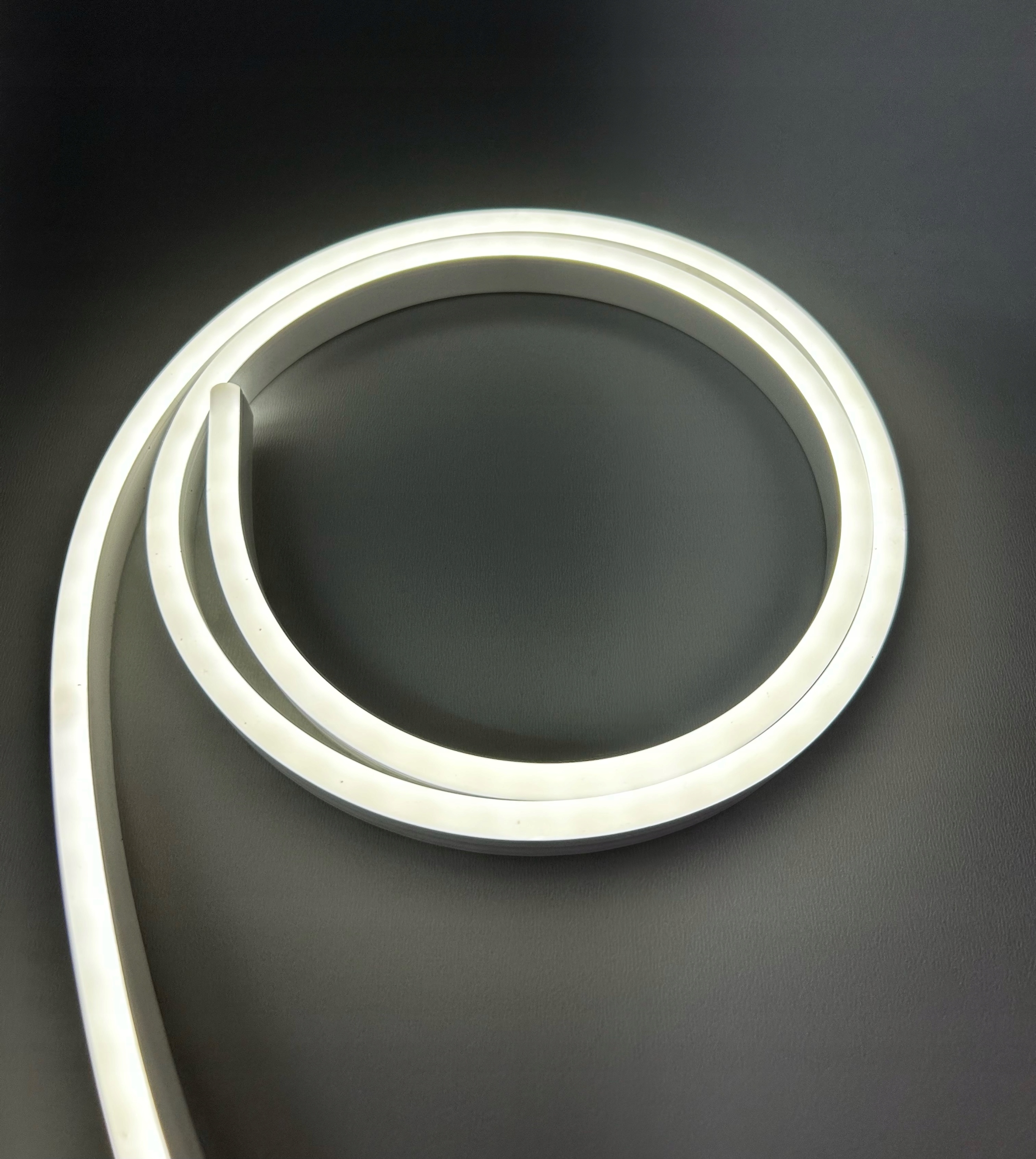 NEON LED 12V SILICONE 6x12 R1 NEUTRALNY IP67