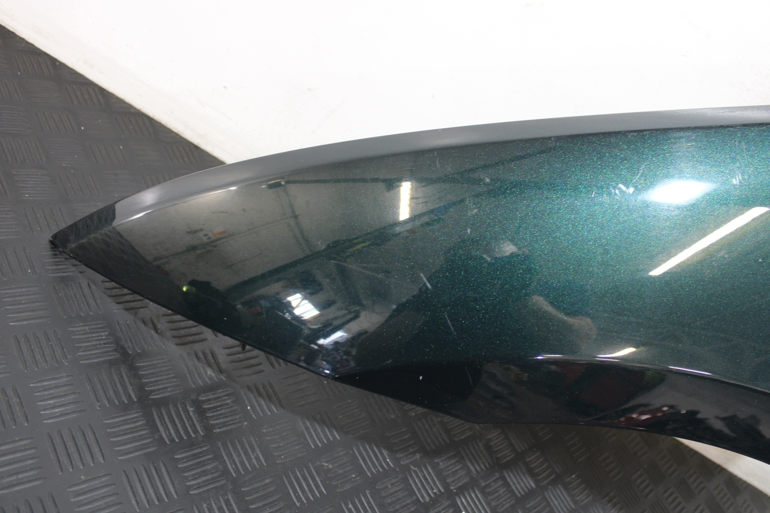 fender left front front JAGUAR F-PACE X761