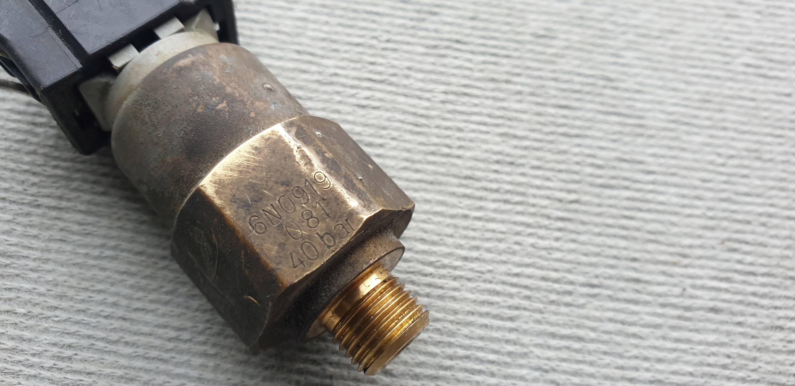 sensore pressione SERVOSTERZO volante VW SEAT SKODA AUDI 6N0919081